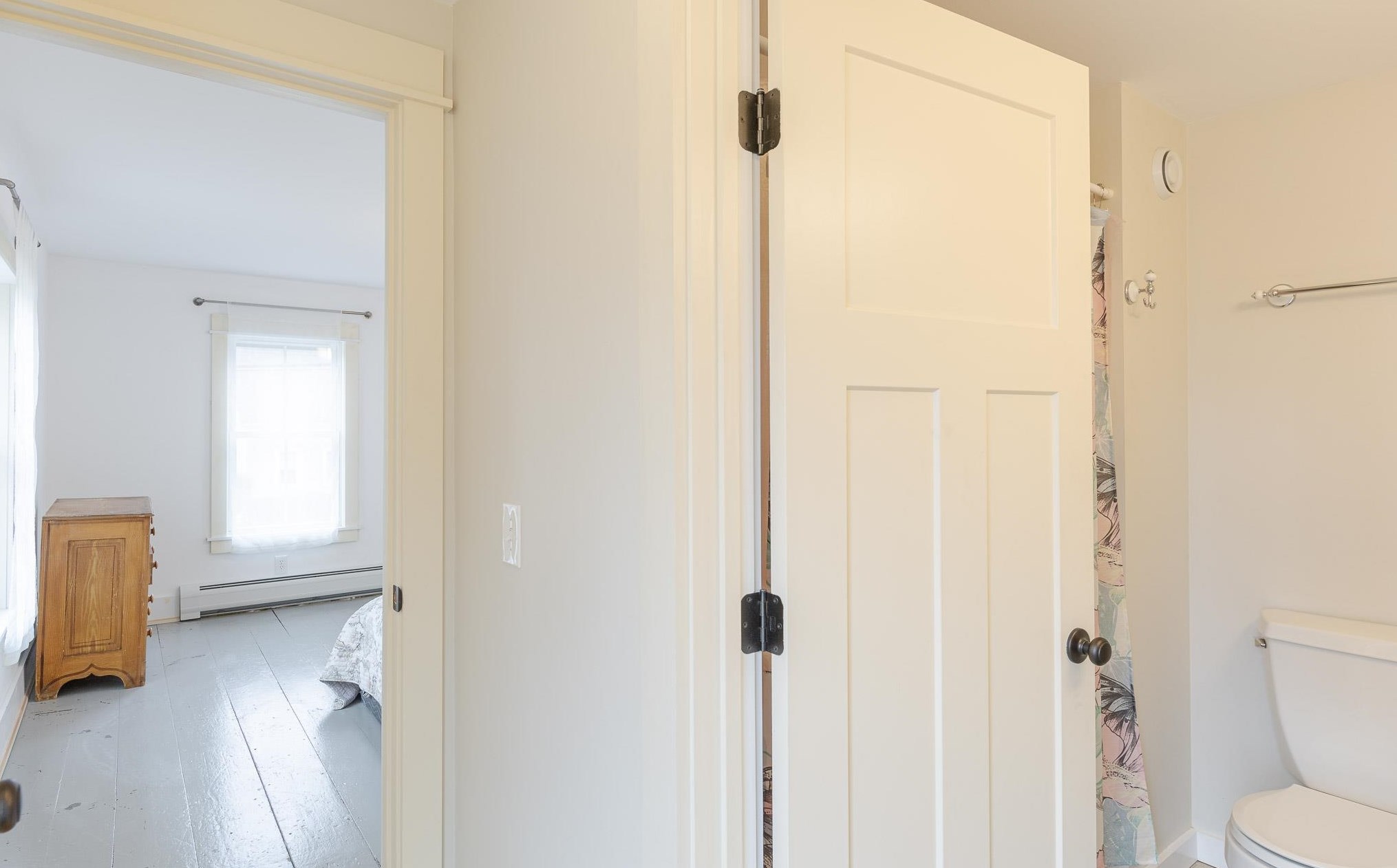 18 Prospect Hill Rd, Walpole NH  03608-4720 exterior