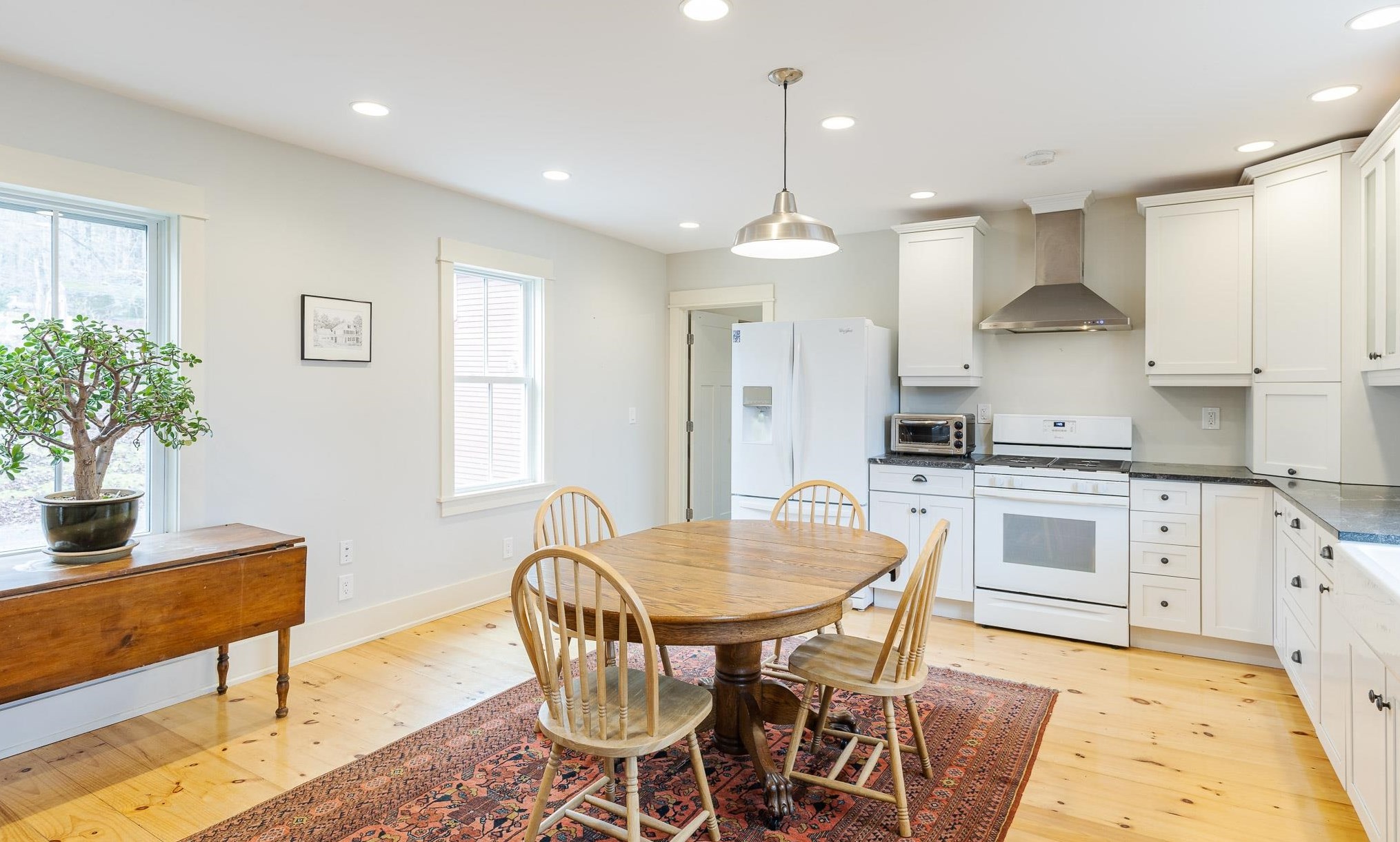 18 Prospect Hill Rd, Walpole NH  03608-4720 exterior