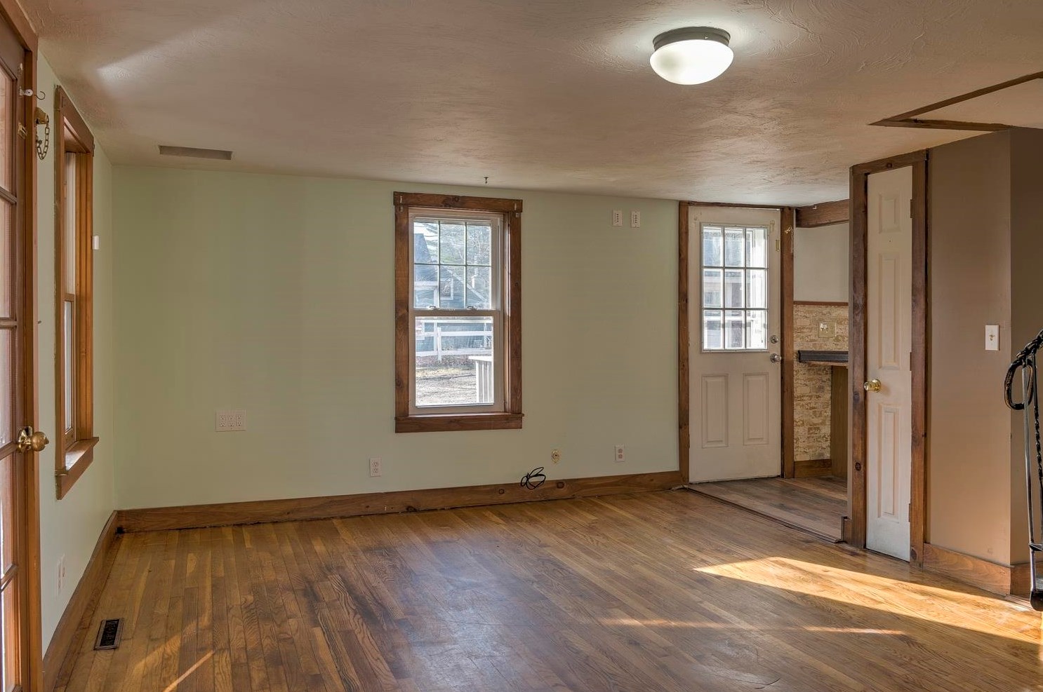 164 Main St, Troy NH 03465-2655 exterior