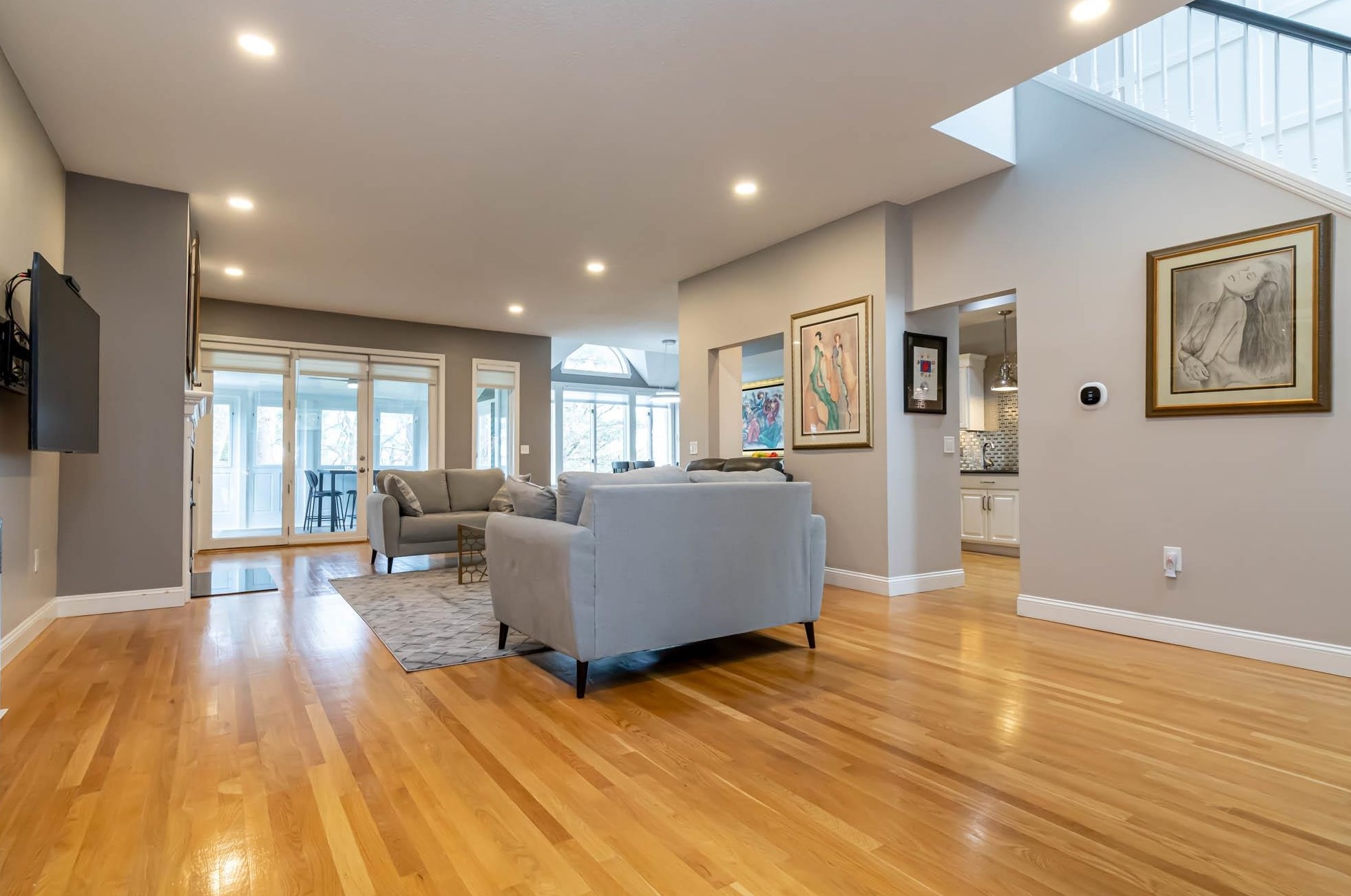 25 Hawthorne Vlg Rd, Nashua NH 03062-2274 exterior