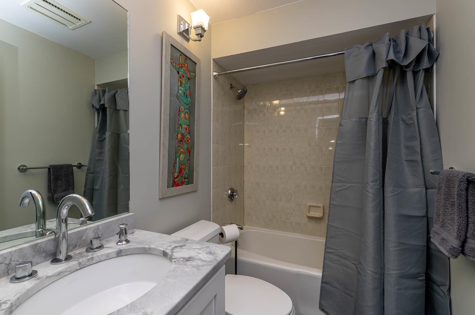 25 Hawthorne Vlg Rd, Nashua NH 03062-2274 exterior