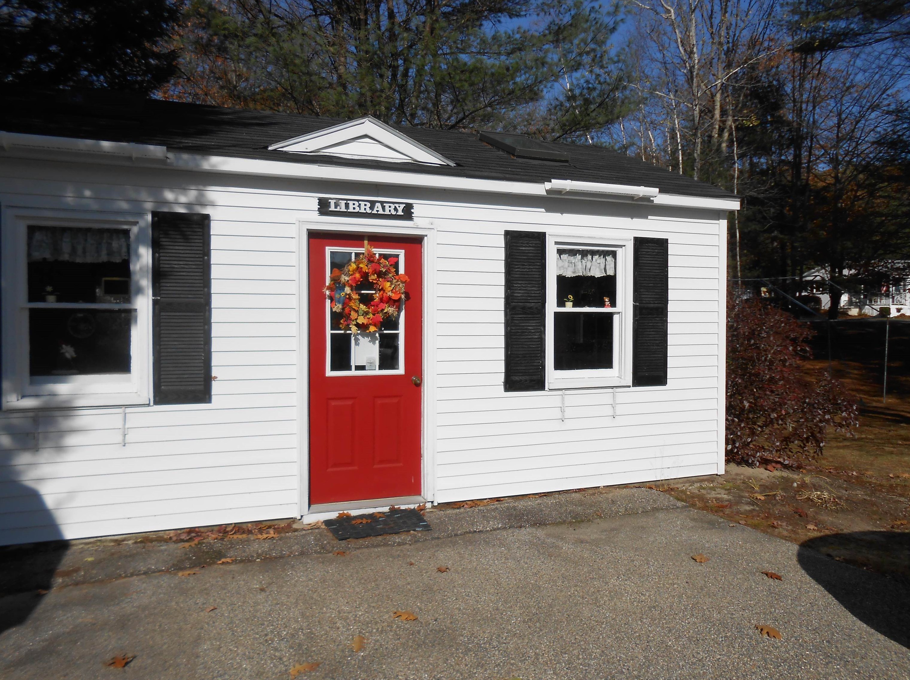 2 Kenyann Dr, Tuftonboro NH  03894-4822 exterior