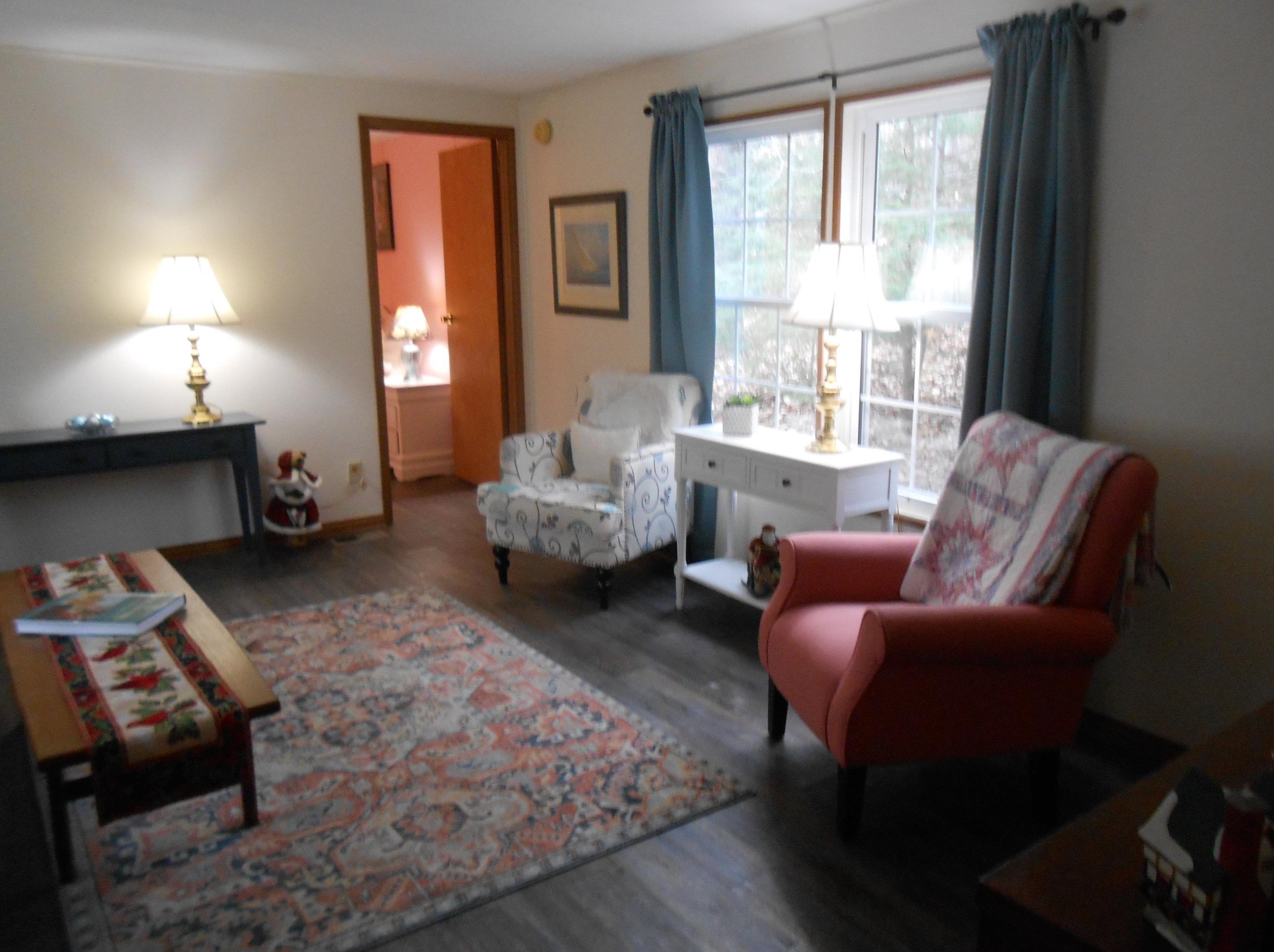 2 Kenyann Dr, Tuftonboro NH  03894-4822 exterior