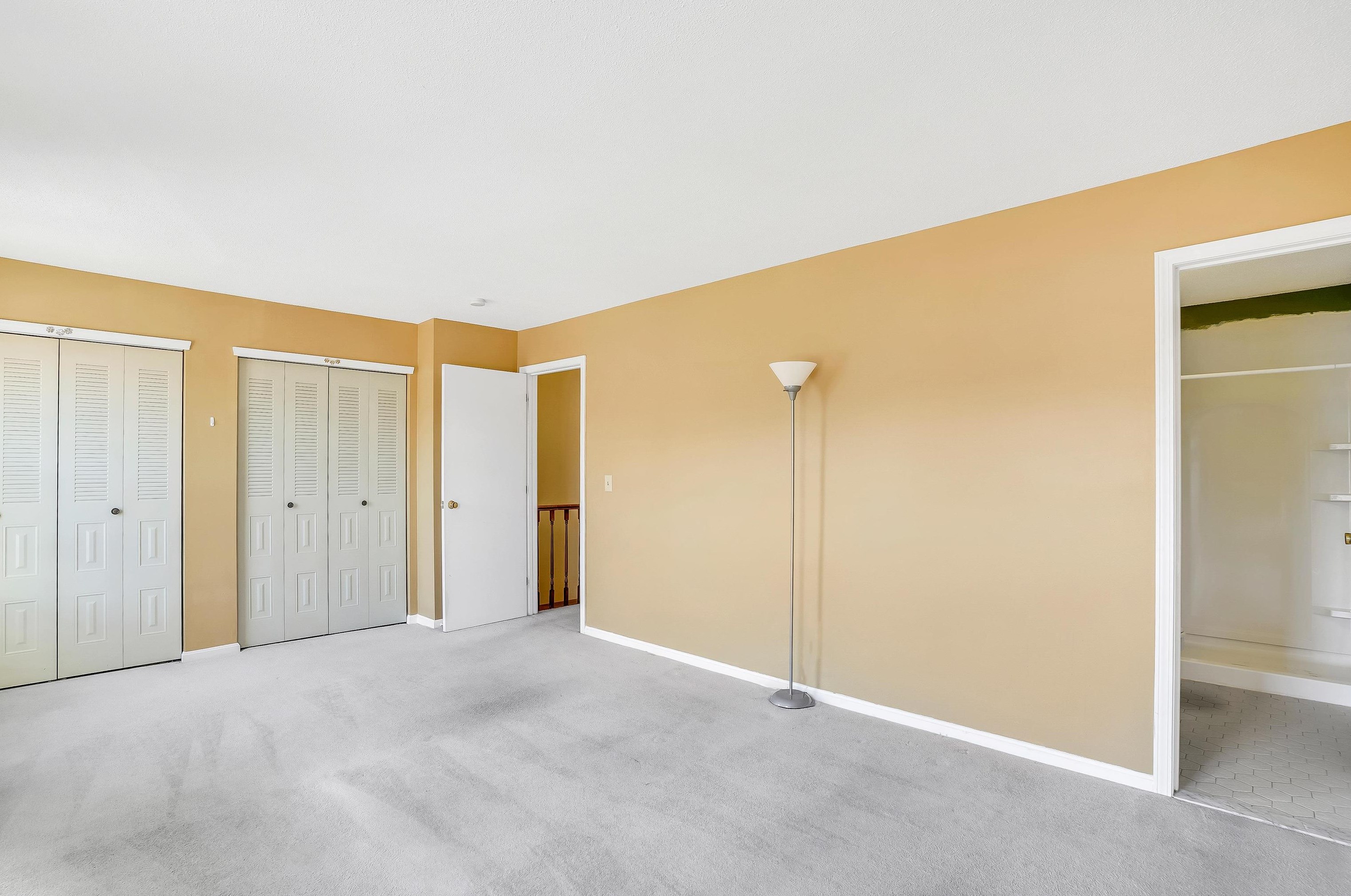 94 Middlesex Rd, Merrimack NH 03054-2769 exterior