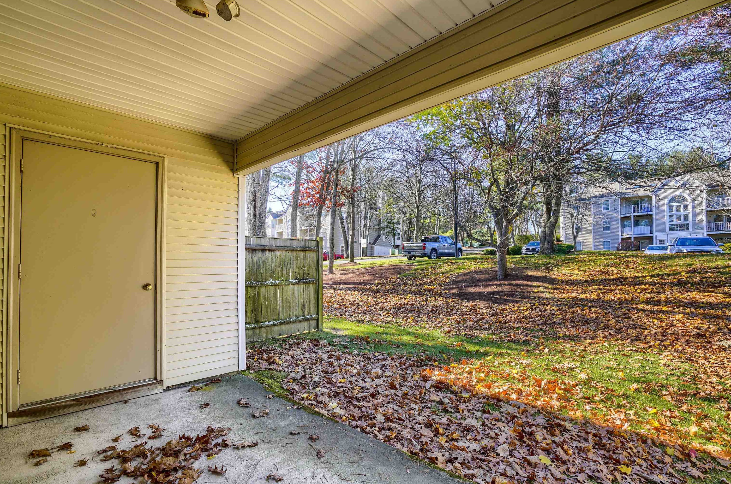 94 Middlesex Rd, Merrimack NH 03054-2769 exterior