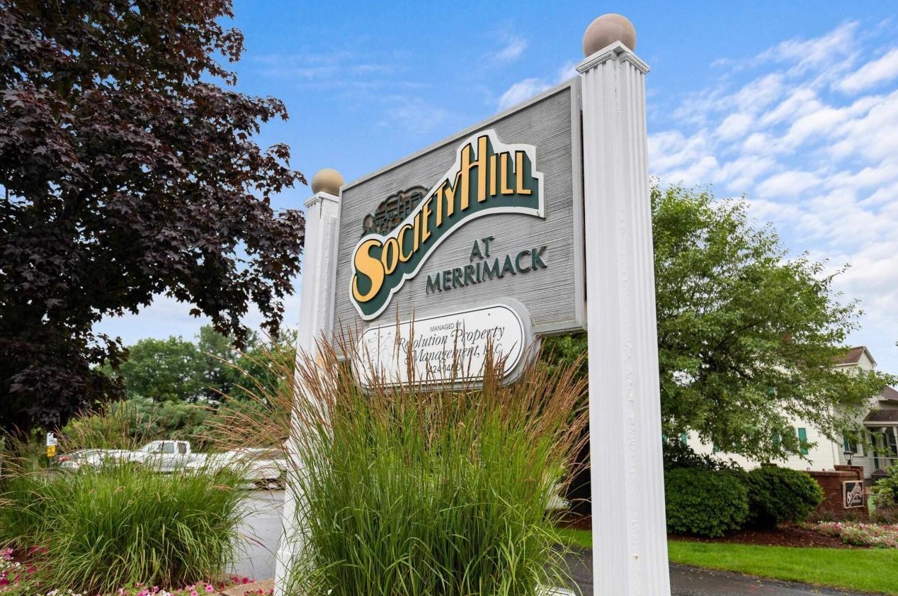 94 Middlesex Rd, Merrimack NH 03054-2769 exterior