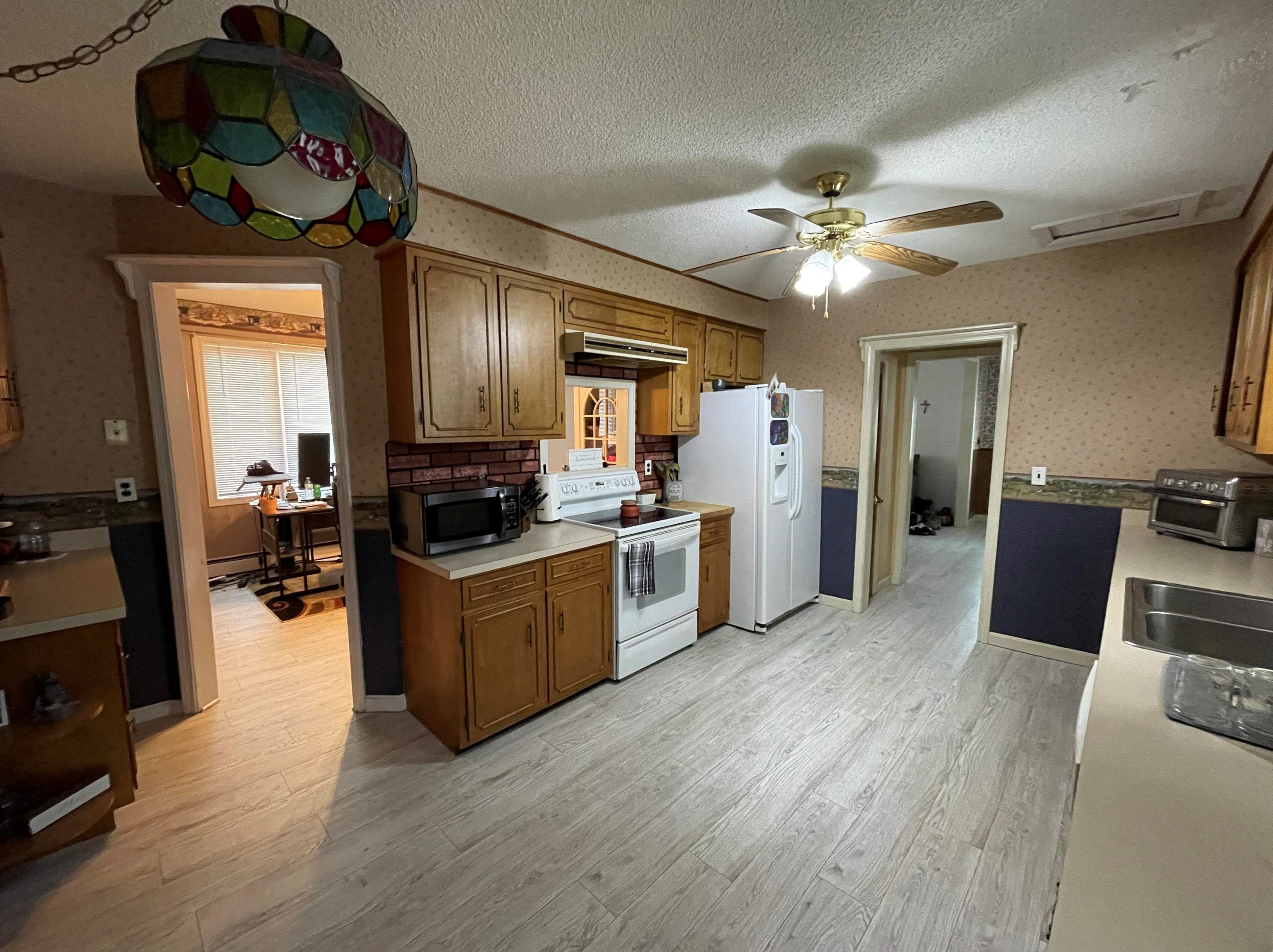 320 Church St, Berlin NH  03570-2100 exterior