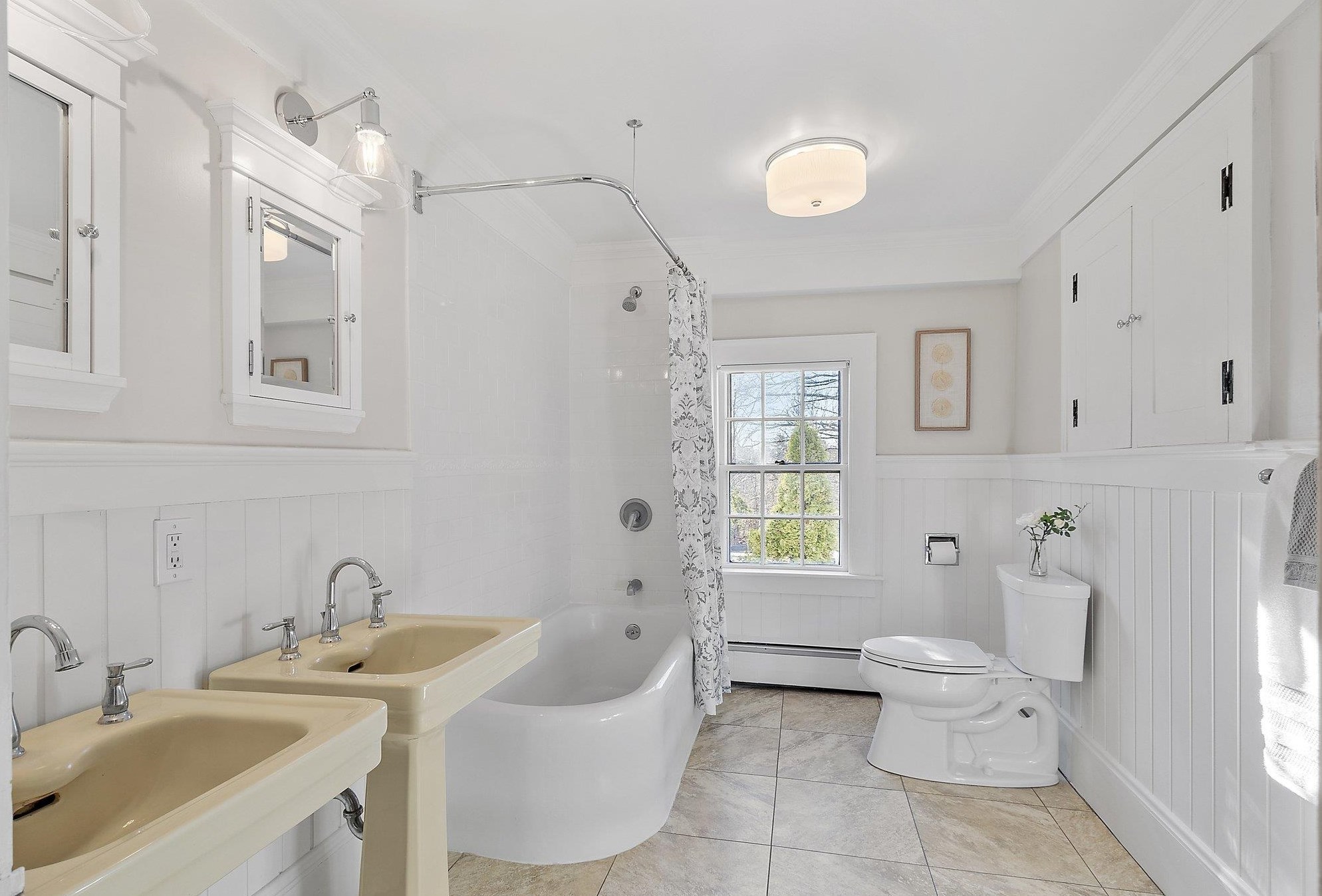 132 Range Rd, Windham NH  03087-2400 exterior