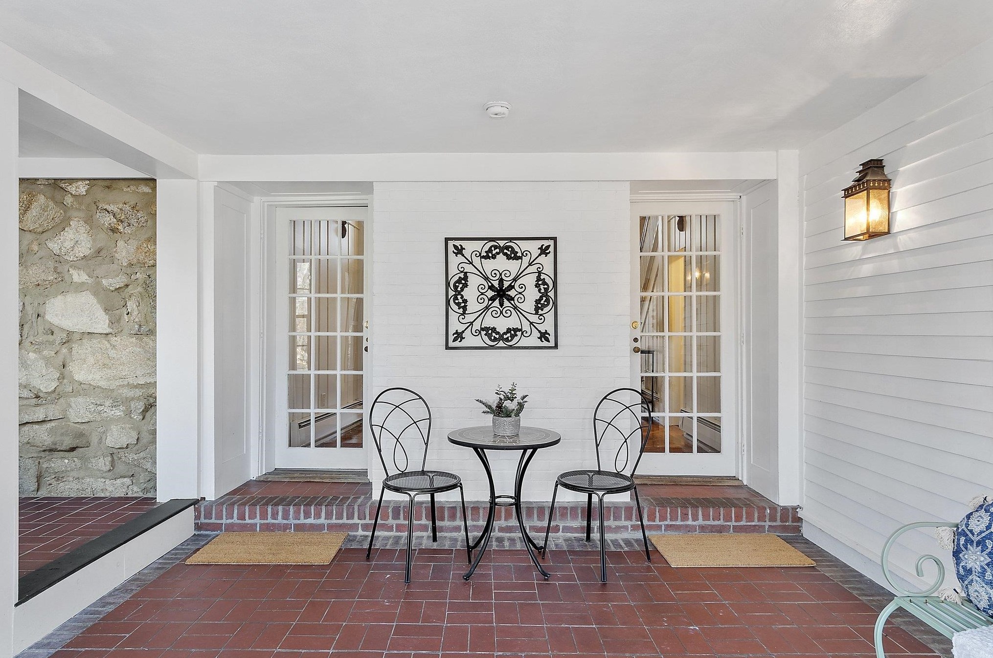 132 Range Rd, Windham NH  03087-2400 exterior