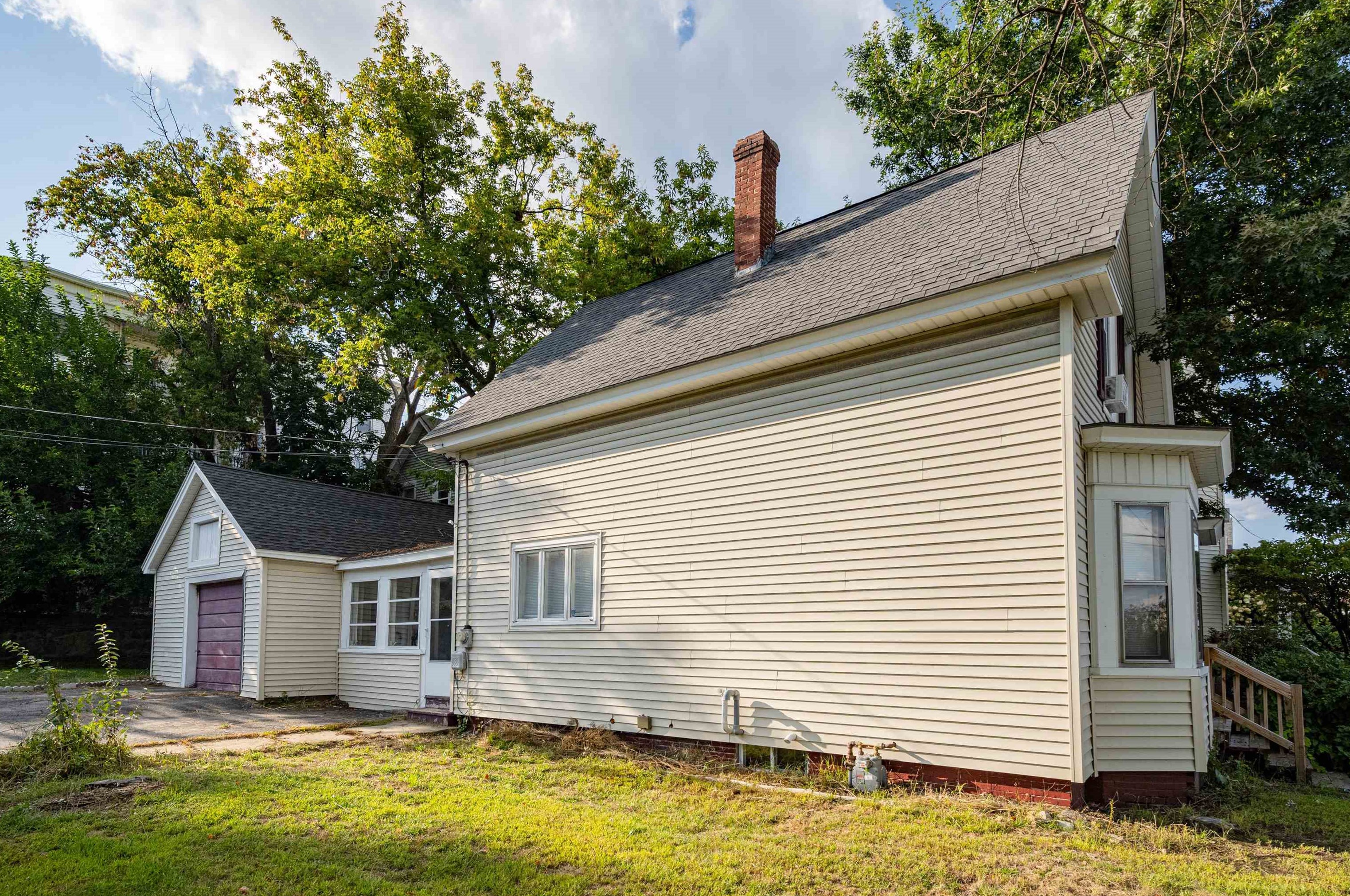 318 Main St, Manchester NH  03102-4032 exterior