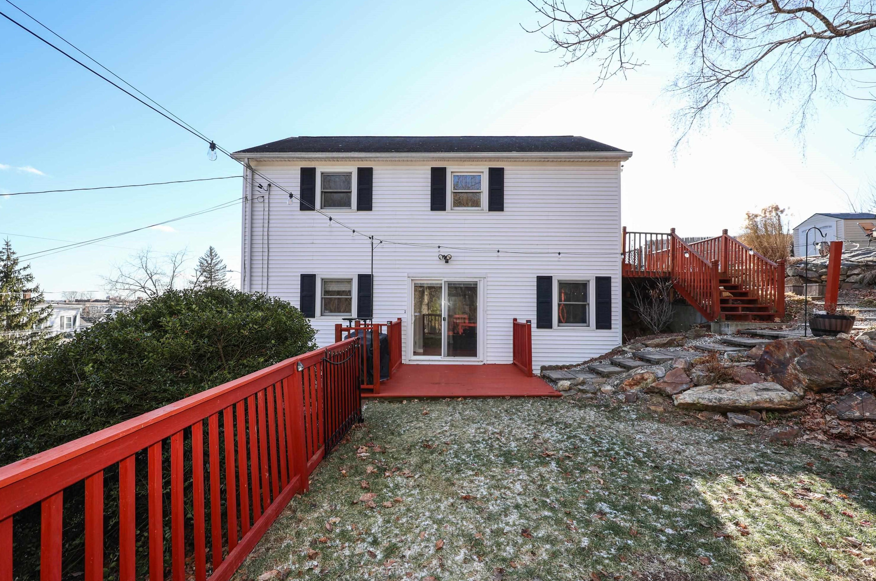 236 Boutwell St, Manchester NH  03102-2935 exterior