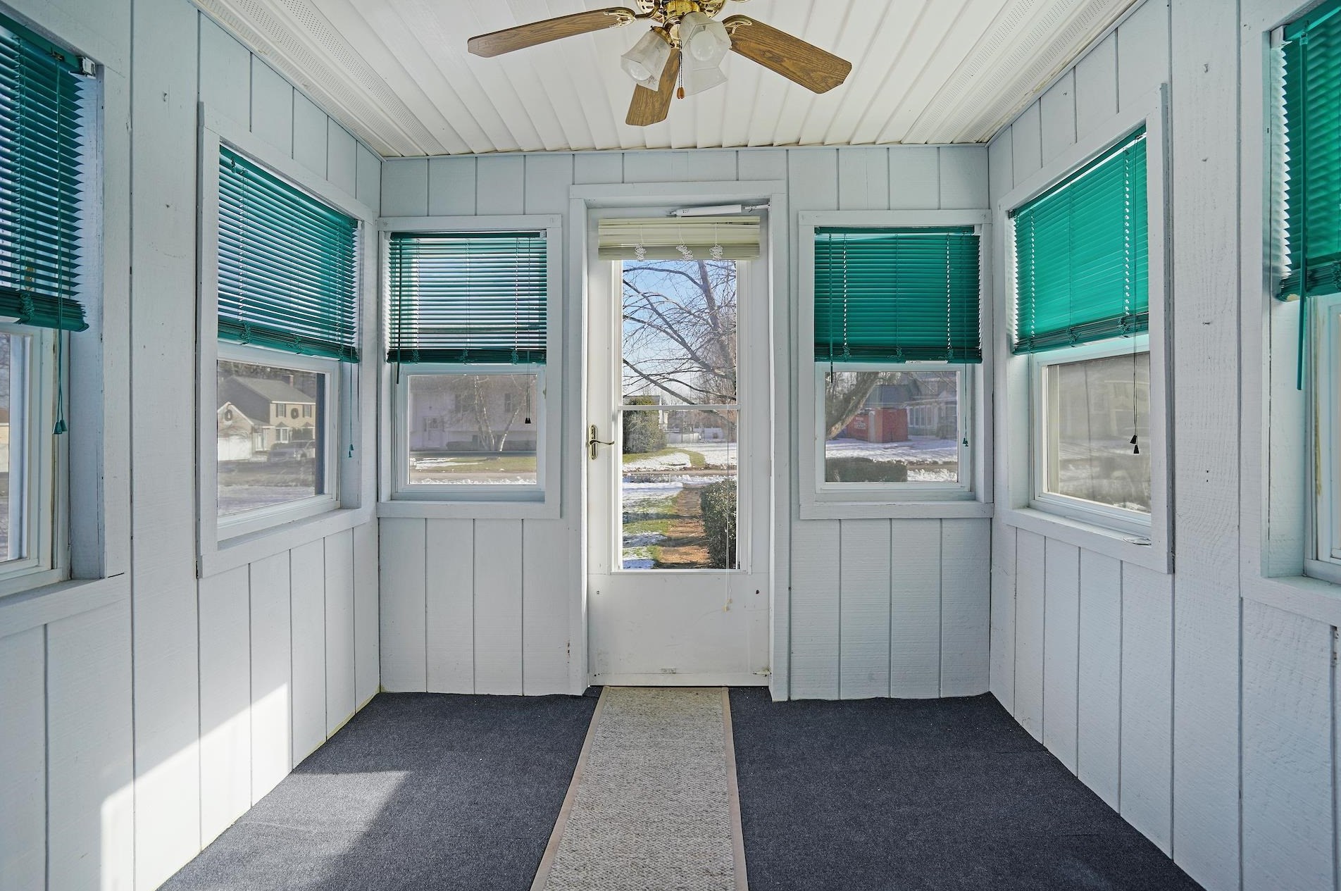 62 Eden St, Manchester NH  03102-1332 exterior