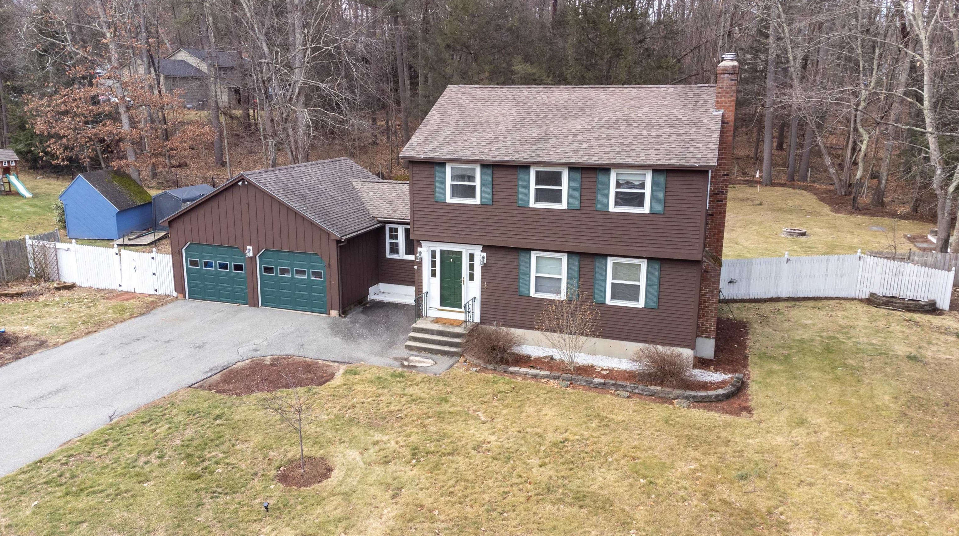 5 Short St, Merrimack NH  03054-6210 exterior