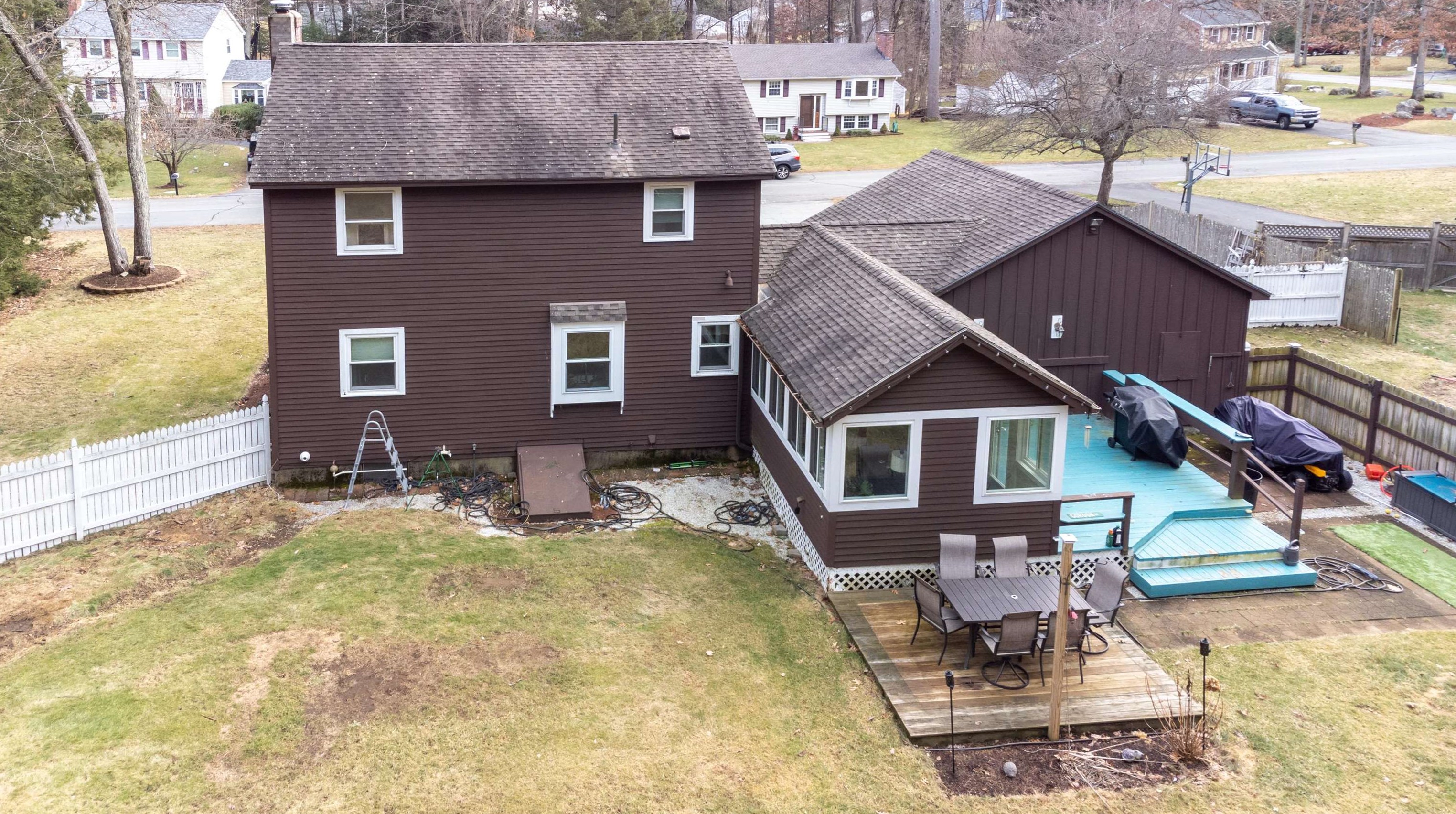 5 Short St, Merrimack NH  03054-6210 exterior