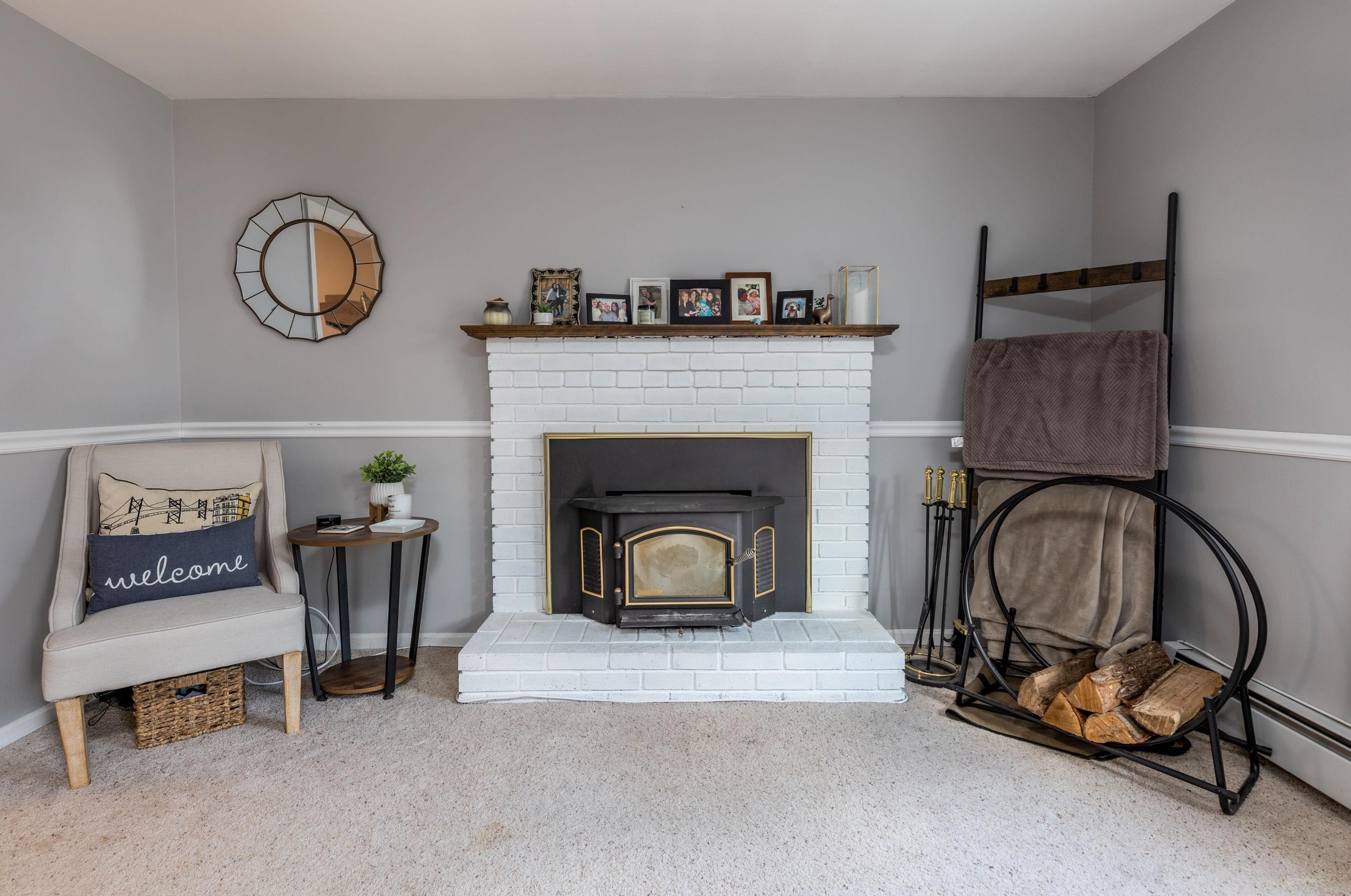 5 Short St, Merrimack NH  03054-6210 exterior