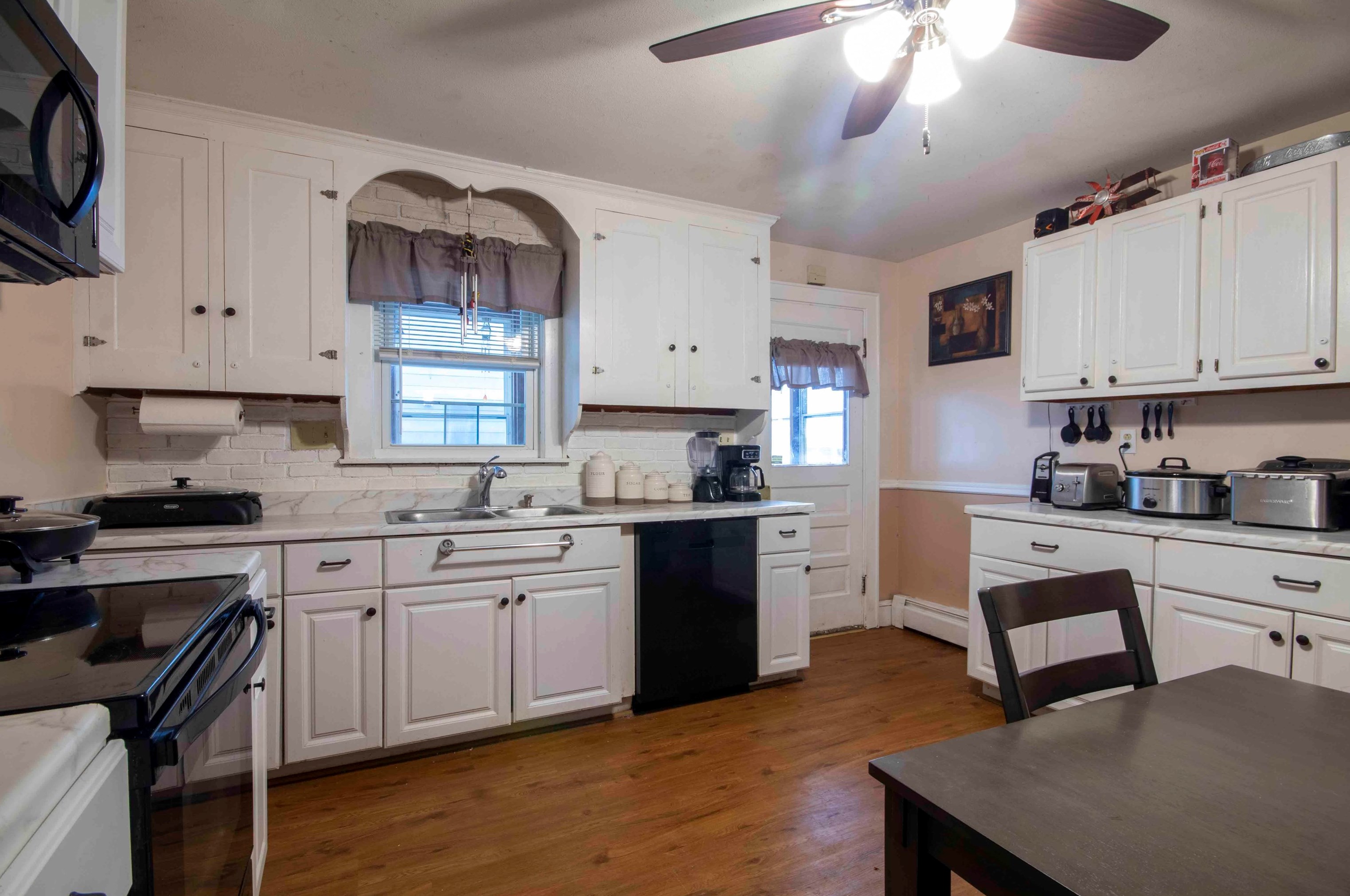 14 Proctor St, Nashua NH  03060-3963 exterior