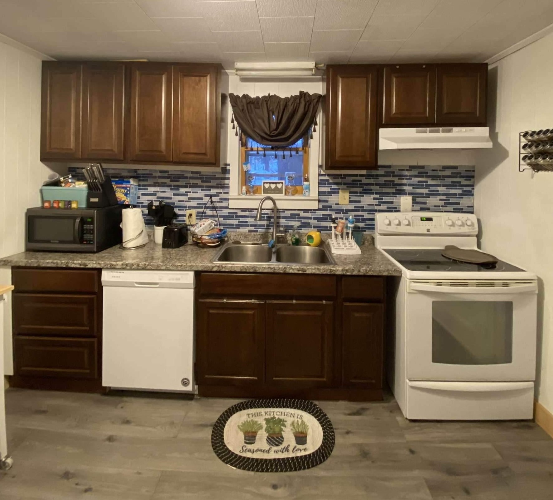 44 Moultonville Rd, Ctr Ossipee NH  03814-6811 exterior