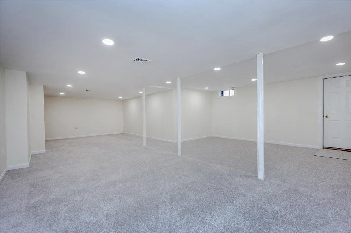 3 Partridge Rd, Windham NH  03087-1255 exterior