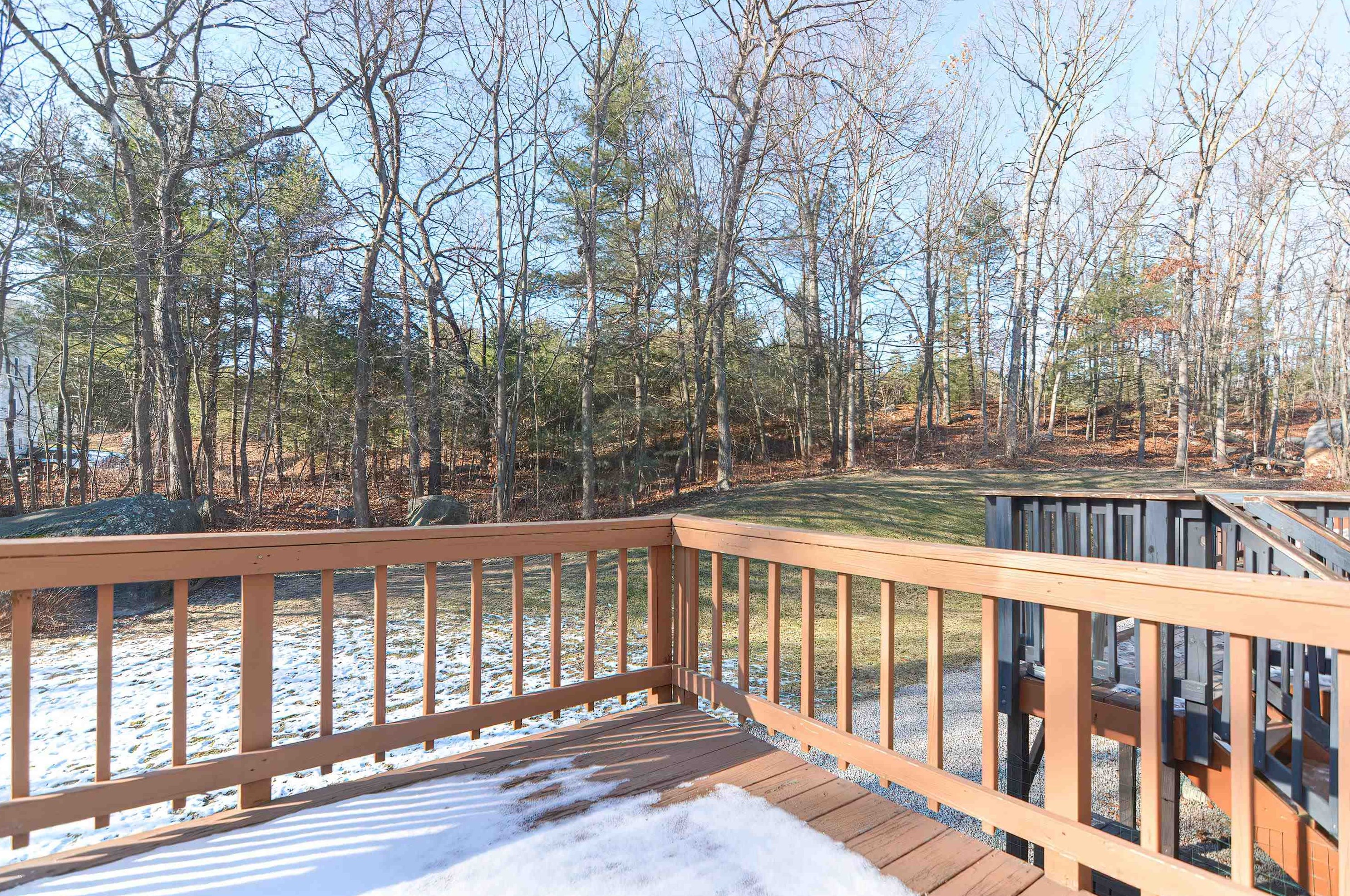 170 Morse Rd, Manchester NH  03104-5714 exterior