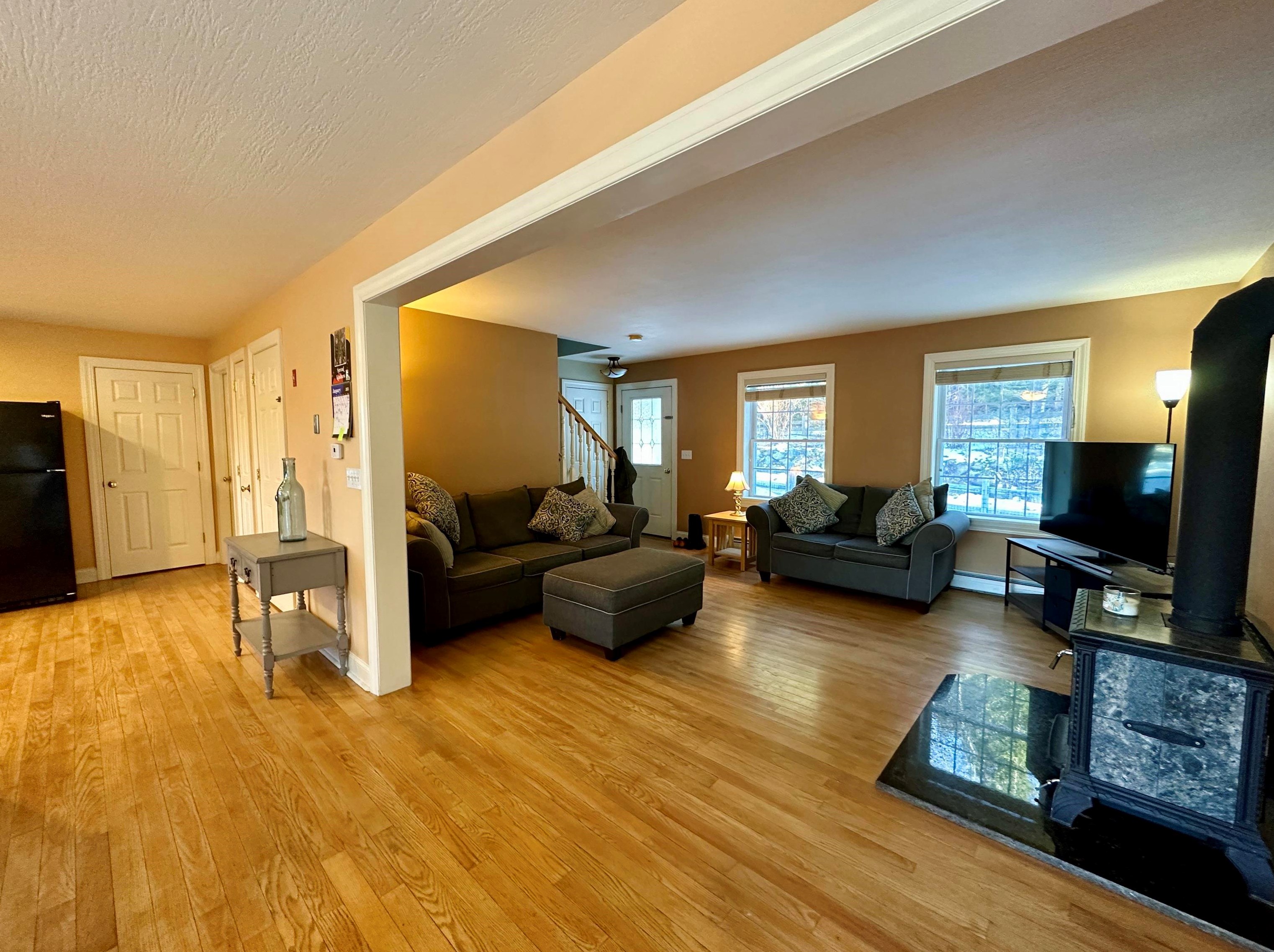 68 Stoney Brk Rd, Newbury NH 03255-6022 exterior