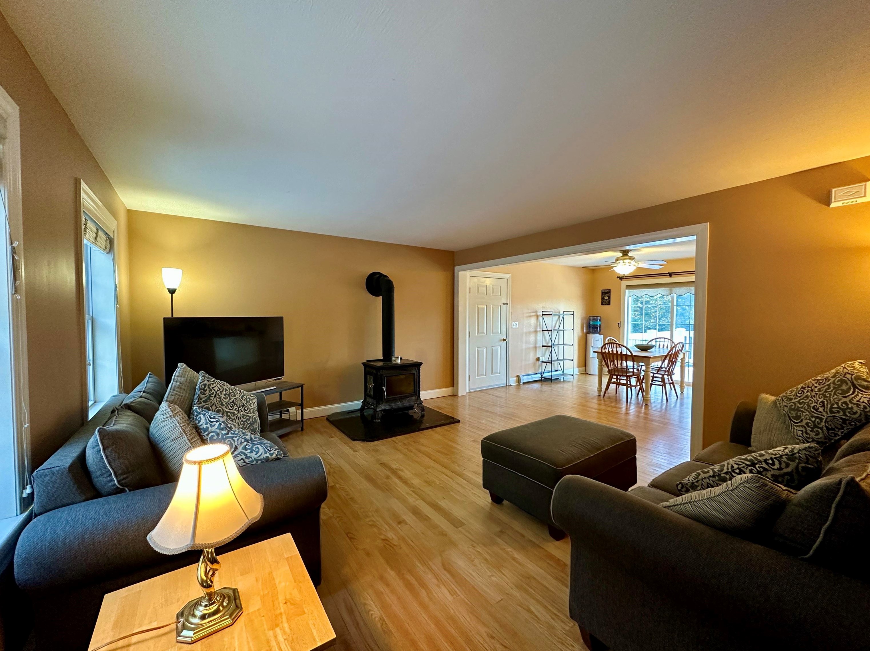 68 Stoney Brk Rd, Newbury NH 03255-6022 exterior