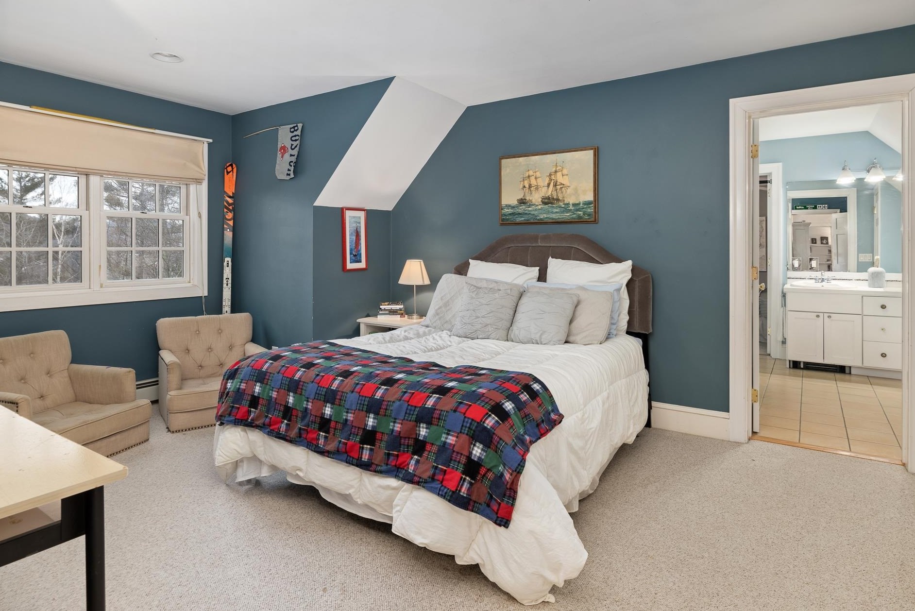 1 Tavern Ln, Lyme NH  03768-3325 exterior