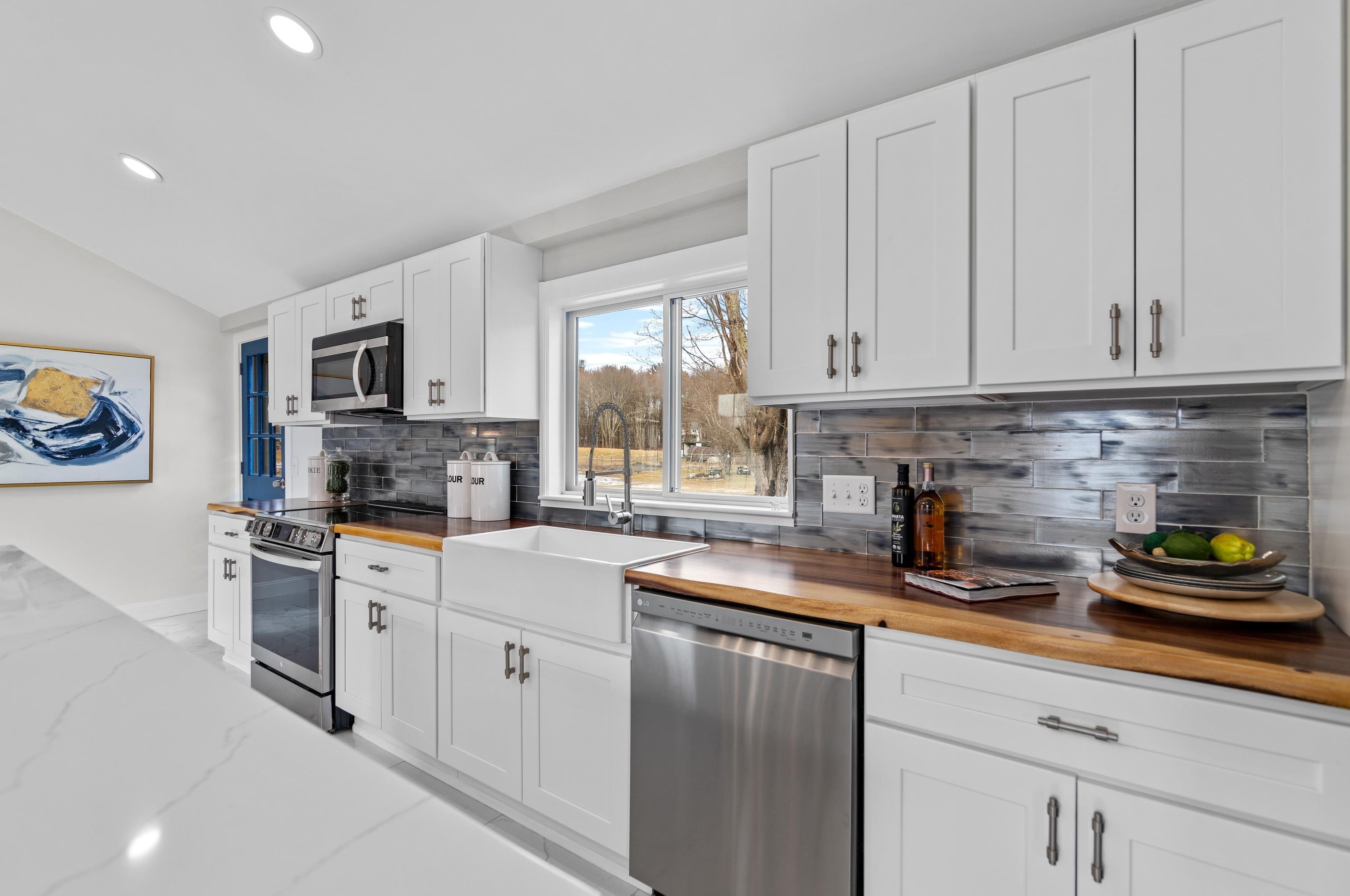 399 N Main St, Salem, NH 03079