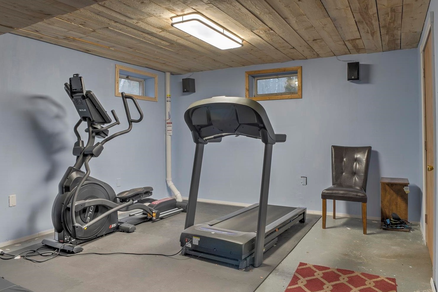 32 Longmeadow Dr, Troy NH  03465-2302 exterior