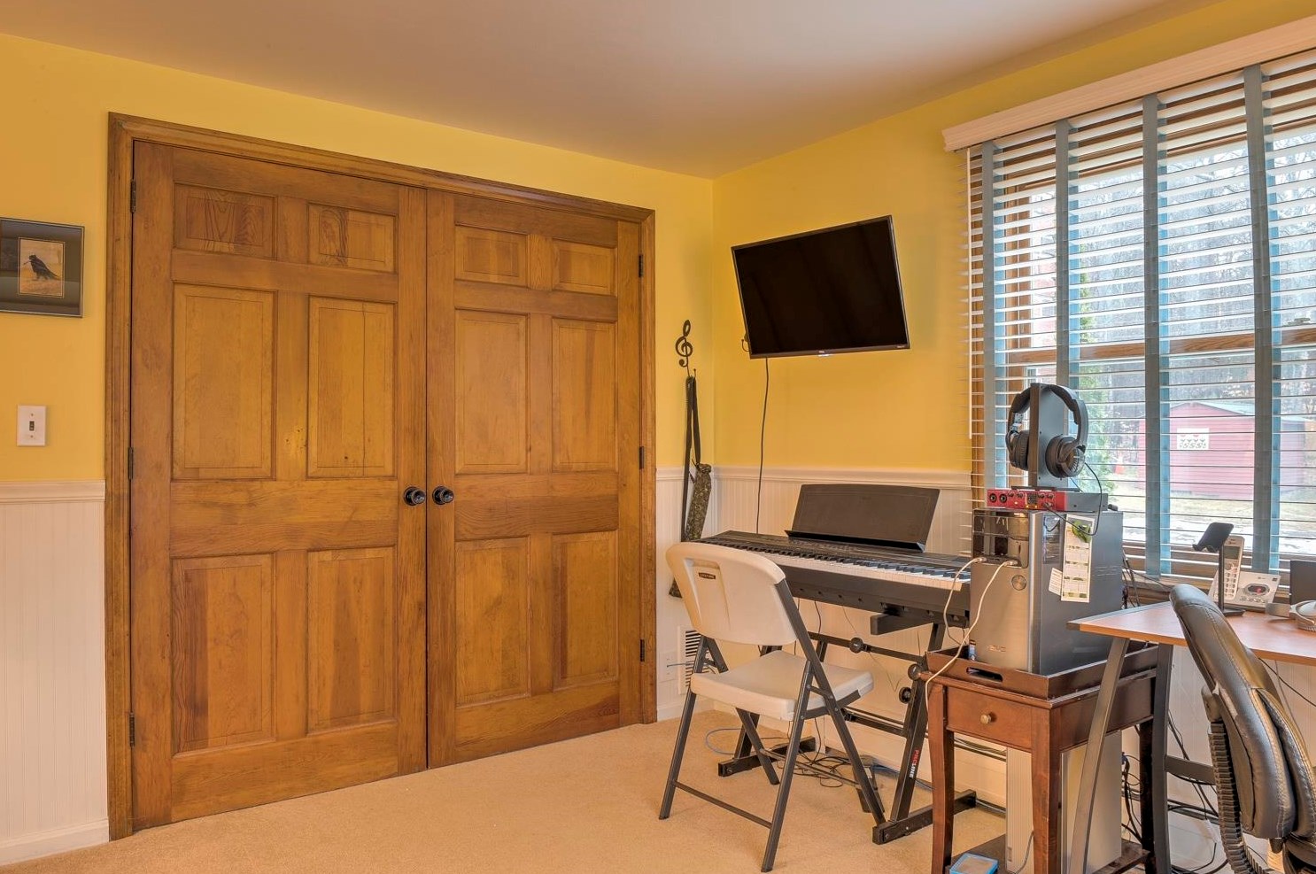 32 Longmeadow Dr, Troy NH  03465-2302 exterior