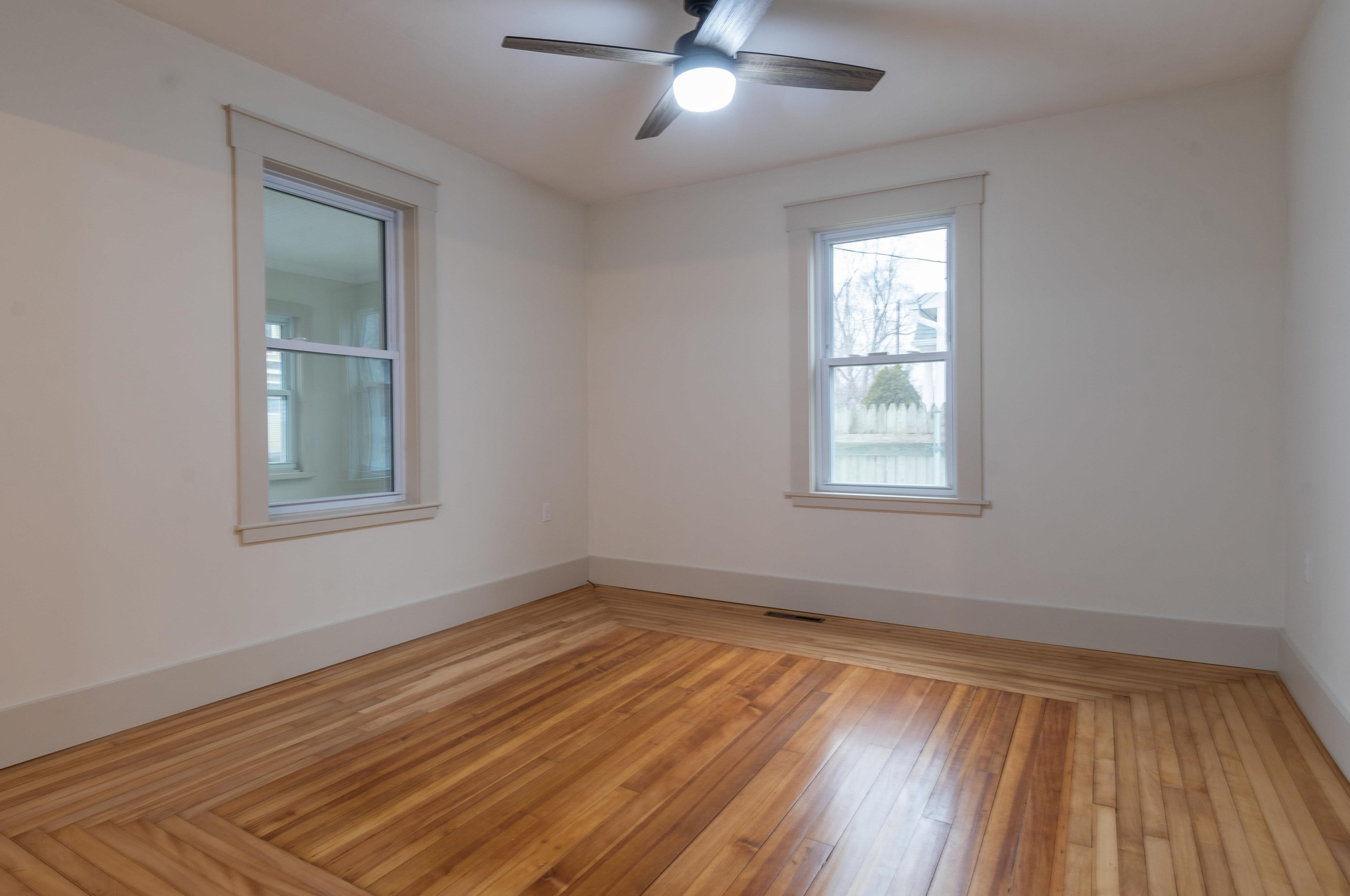 125 Precourt St, Manchester NH  03102-4226 exterior