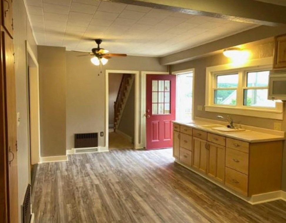 40 Jasper St, Berlin NH  03570-1819 exterior