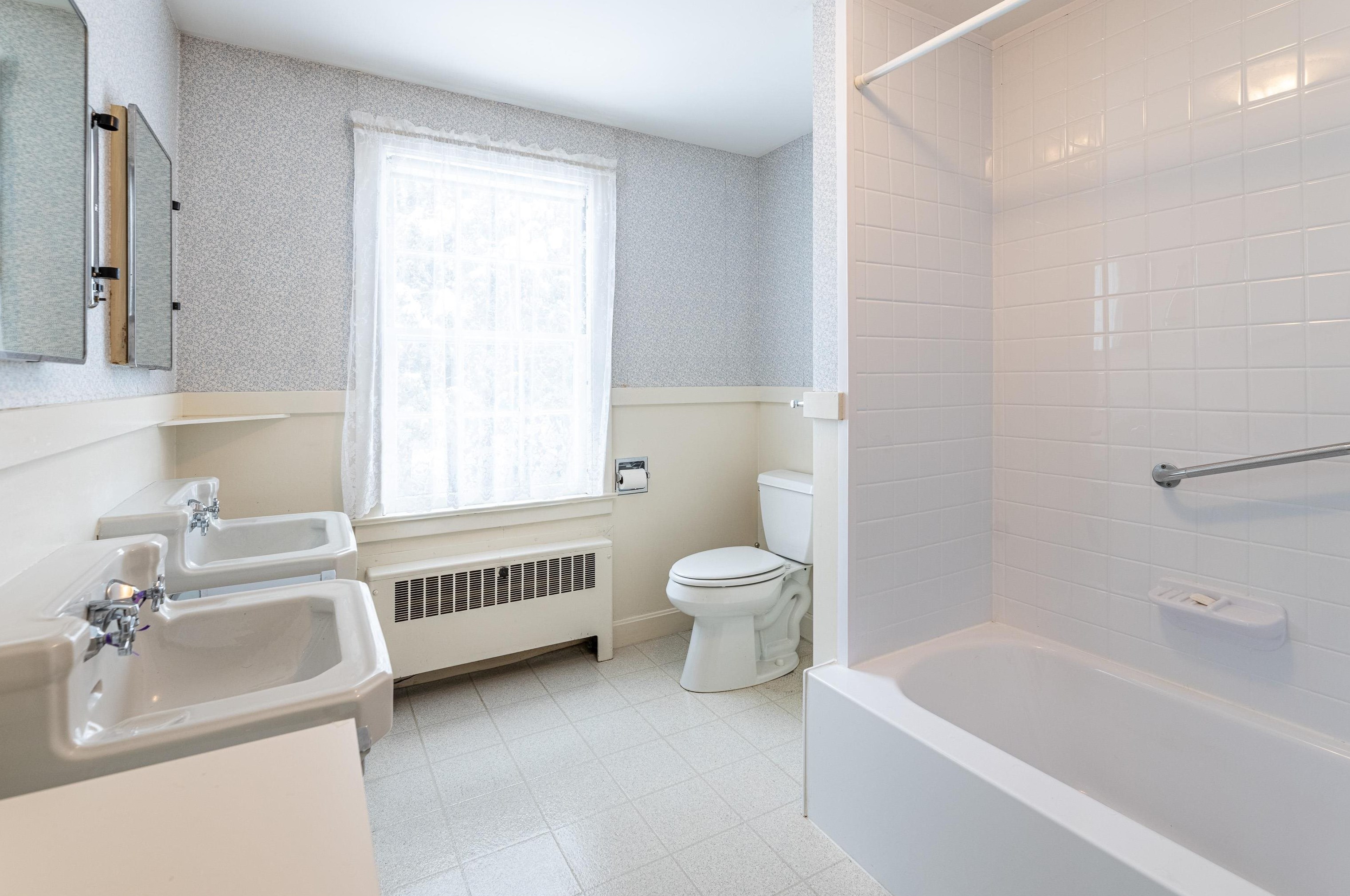 8 Balch St, Hanover NH 03755-2234 exterior