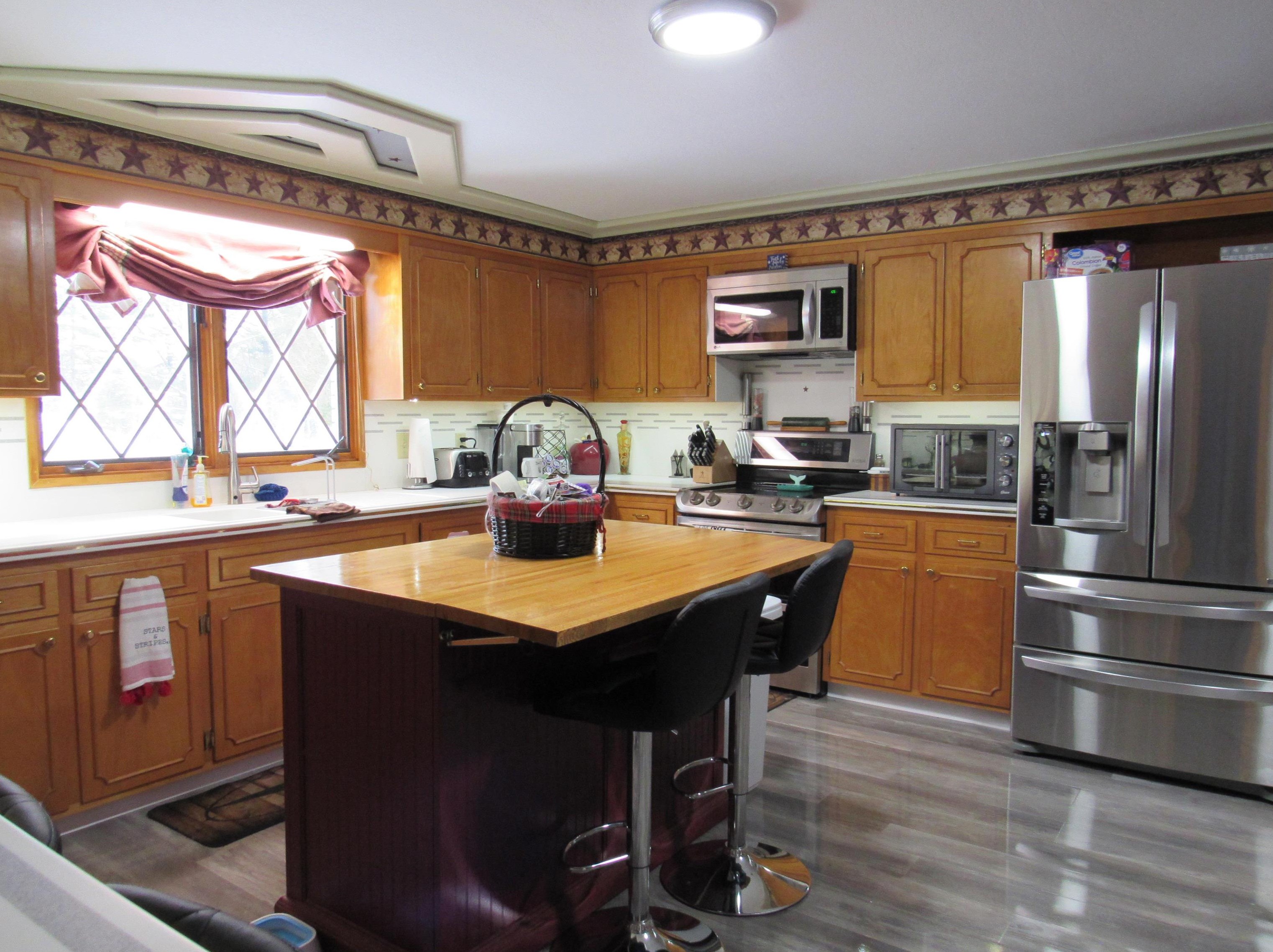 439 Alpine St, Berlin NH  03570-3861 exterior