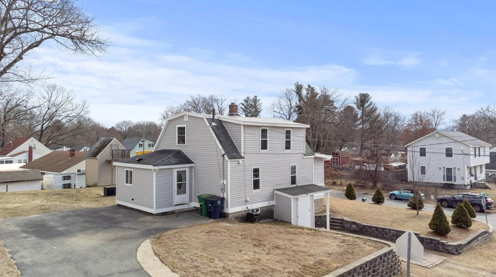 72 E Hobart St, Nashua, NH 03060