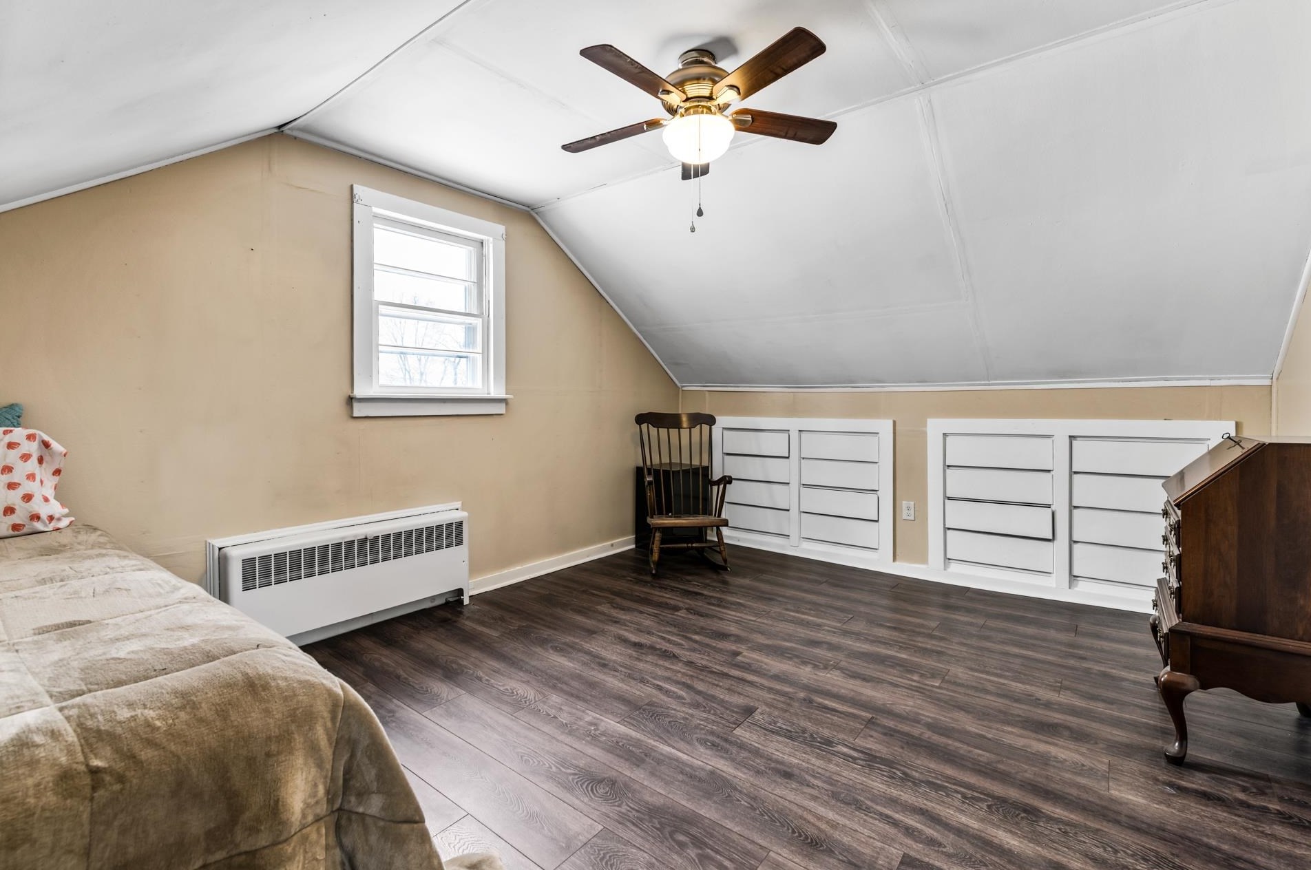 82 Alpine St, Manchester NH  03102-4602 exterior