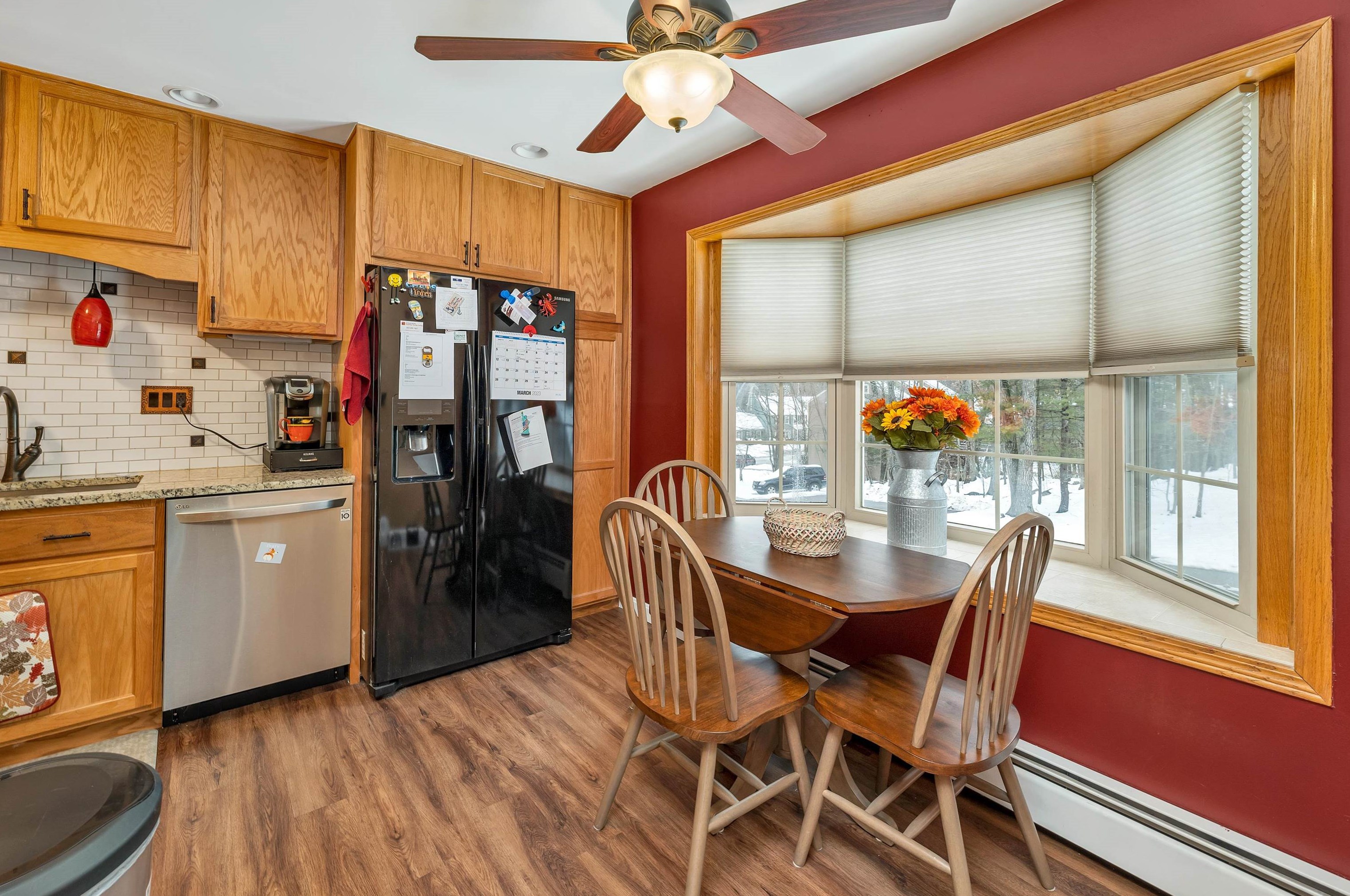 20 Walnut Cir, Merrimack NH  03054-2657 exterior