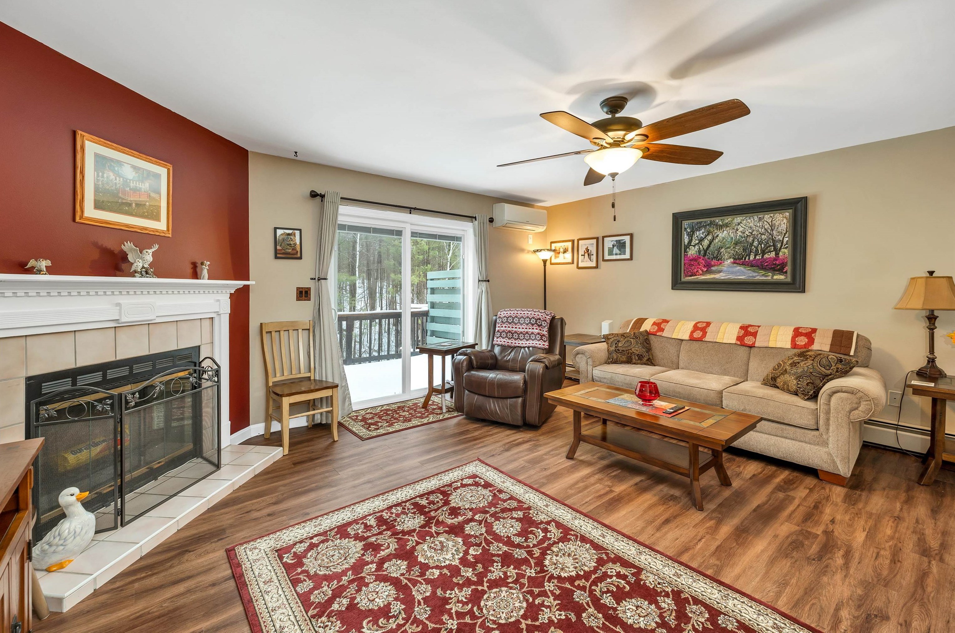 20 Walnut Cir, Merrimack NH  03054-2657 exterior