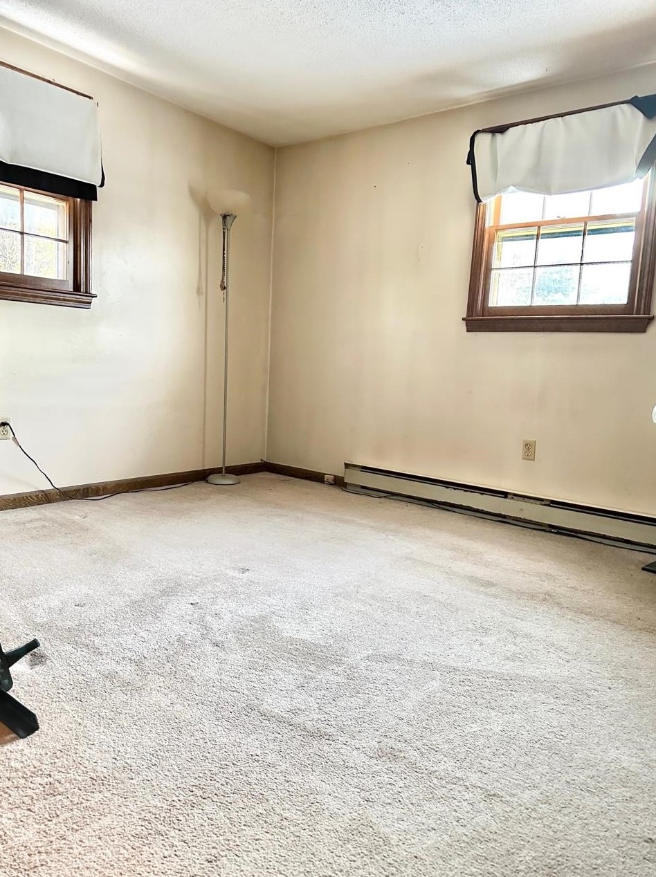 11 Collins Ave, Merrimack NH  03054-3246 exterior