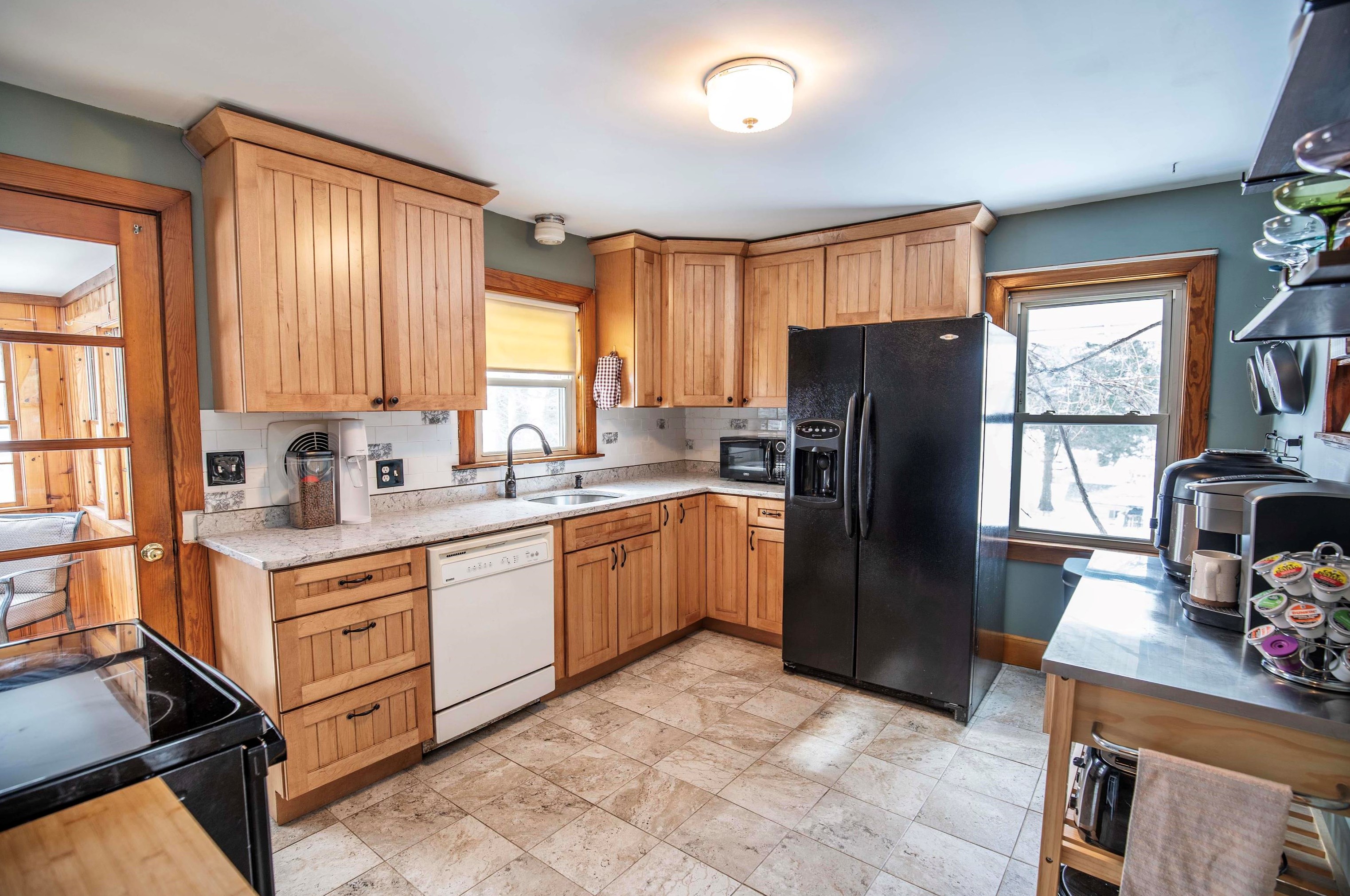 175 Peak St, Manchester NH  03104-3834 exterior