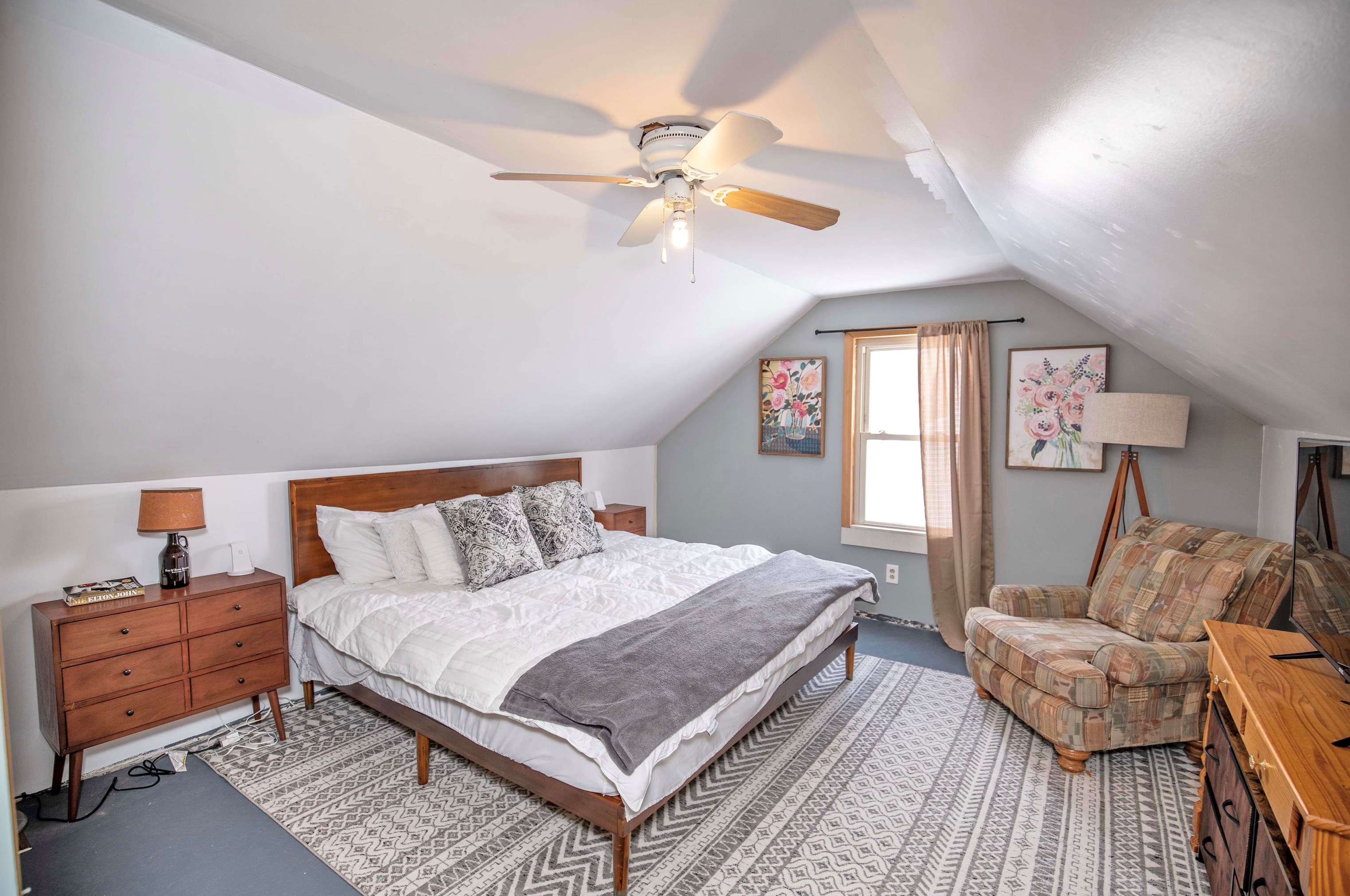 175 Peak St, Manchester NH  03104-3834 exterior