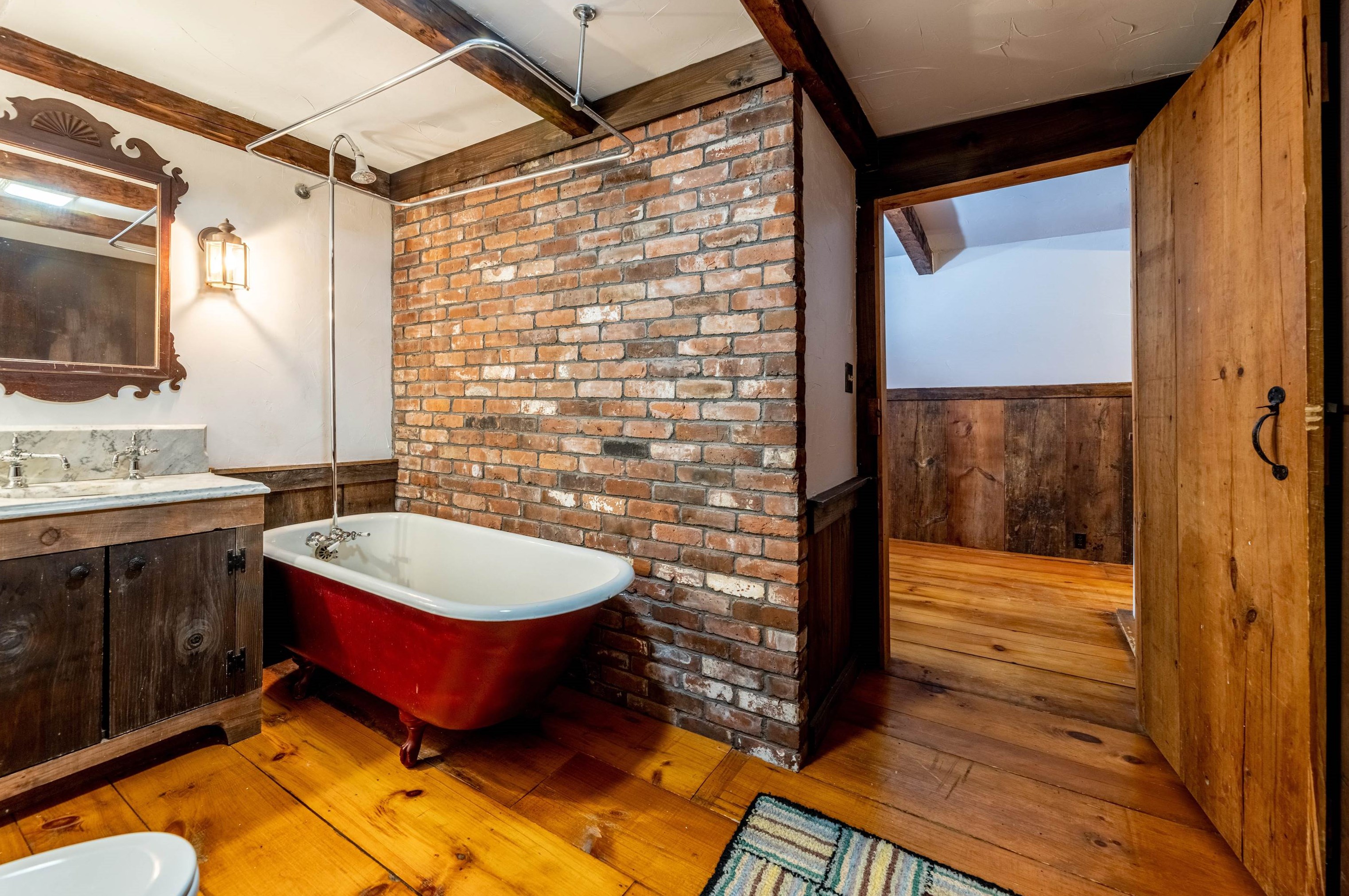 353 Dorchester Rd, Lyme NH  03768-3900 exterior