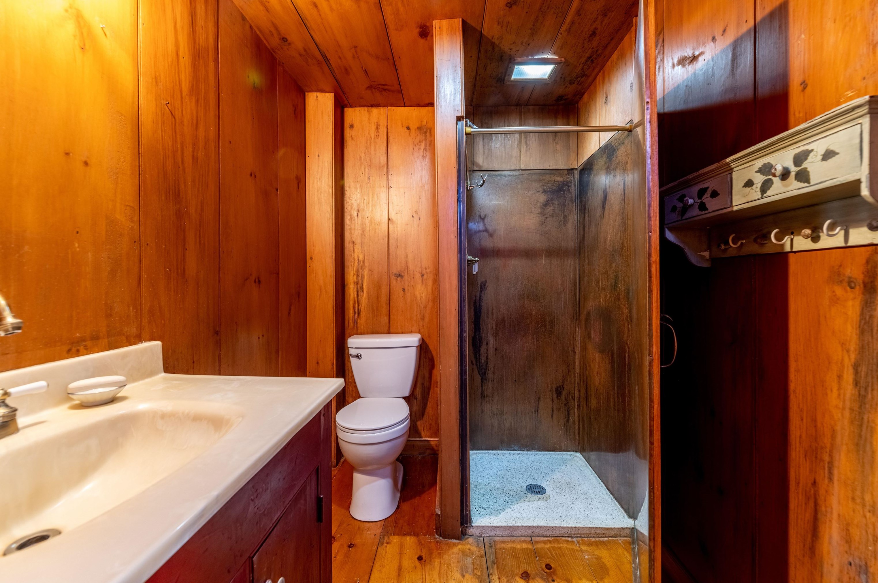 353 Dorchester Rd, Lyme NH  03768-3900 exterior