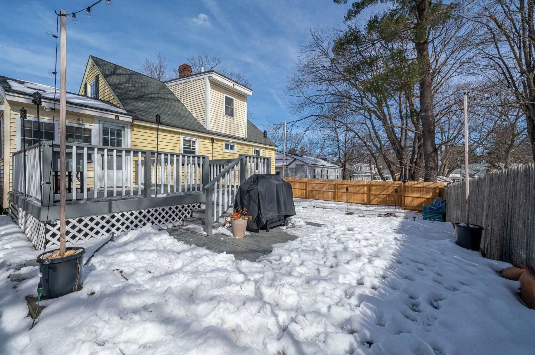 103 Bernard St, Manchester NH  03102-3332 exterior