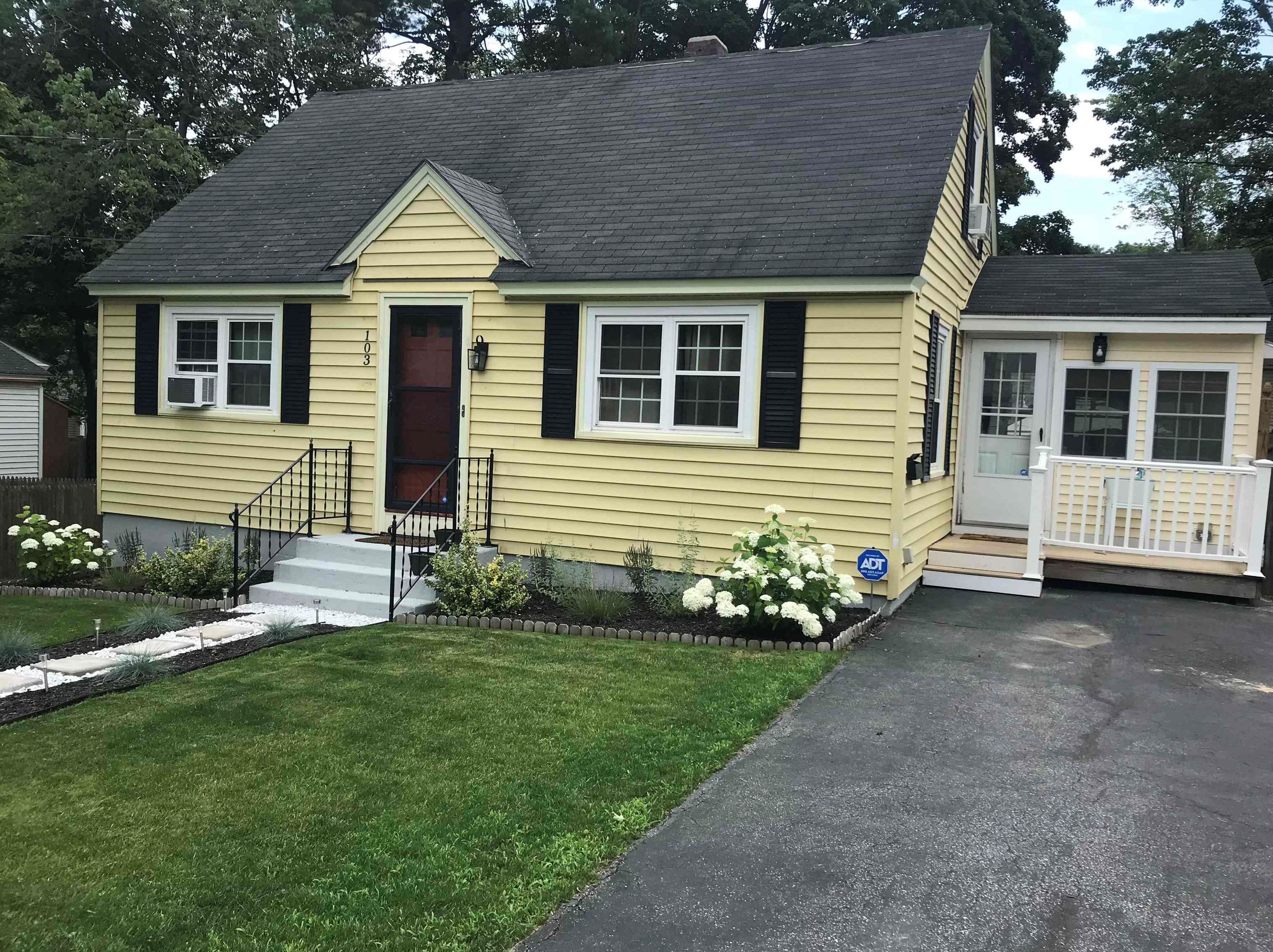 103 Bernard St, Manchester NH  03102-3332 exterior
