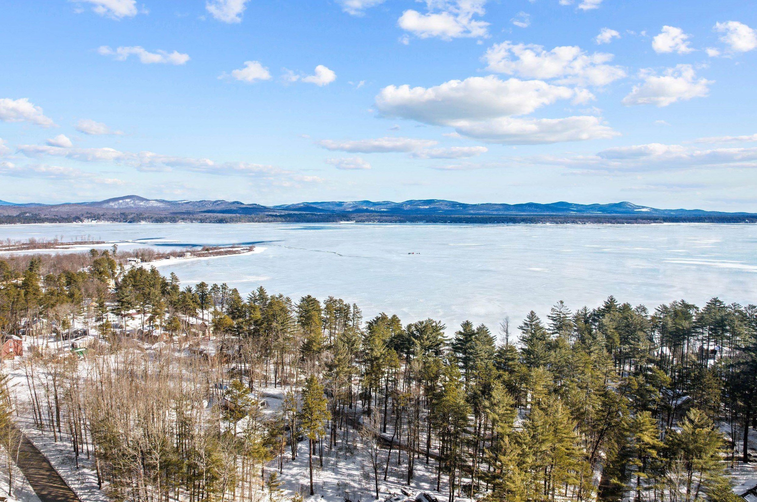 45 Deer Cove Rd, Ctr Ossipee NH  03814-6106 exterior
