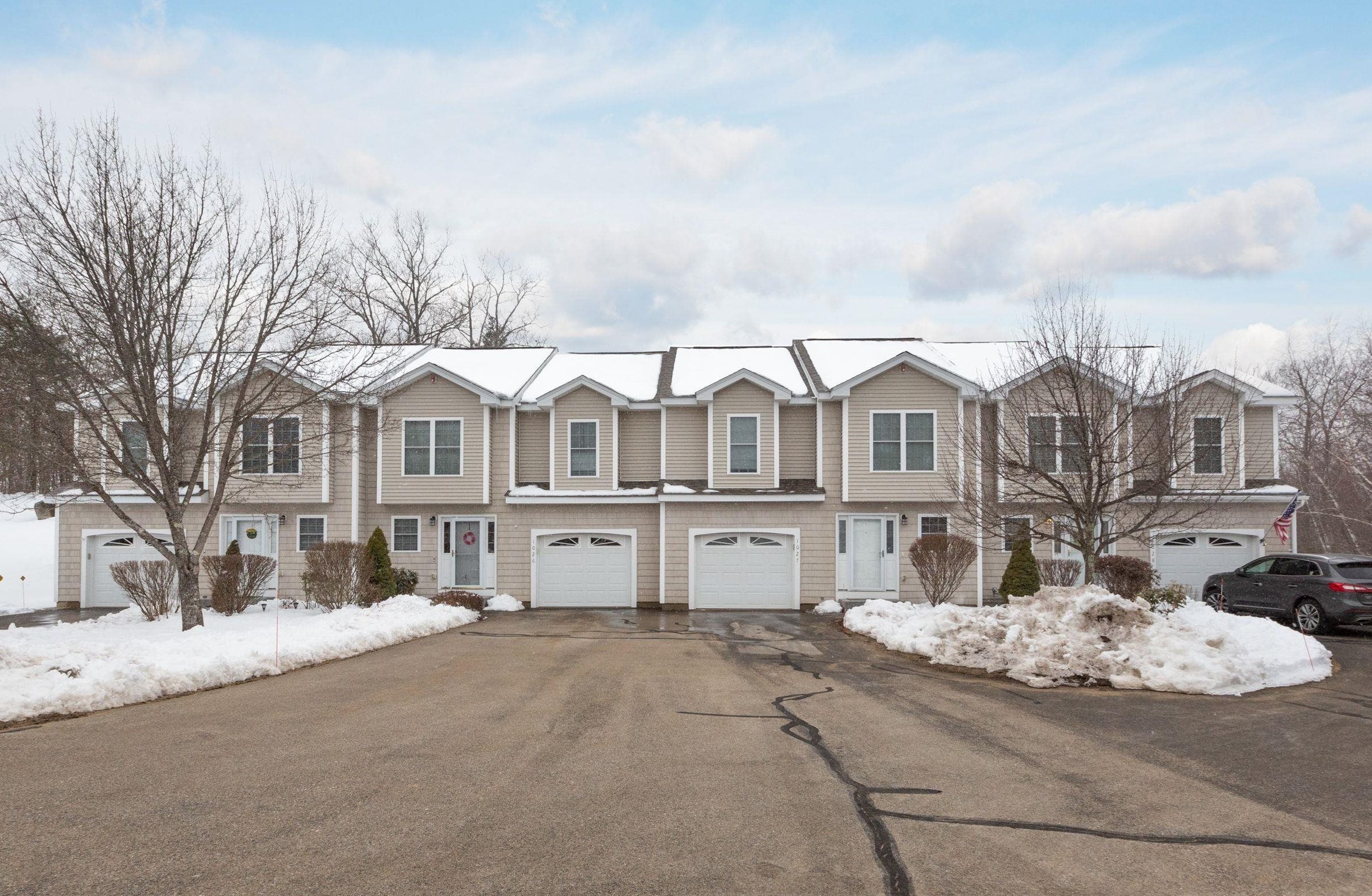 1465 Hooksett Rd, Manchester NH  03106-1860 exterior