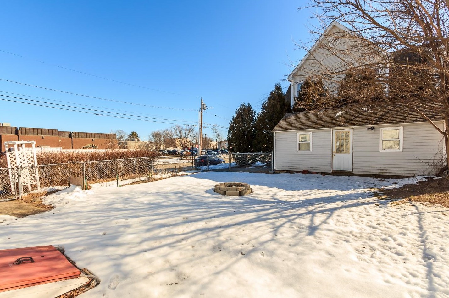 27 Pne St, Manchester NH 03103-5331 exterior