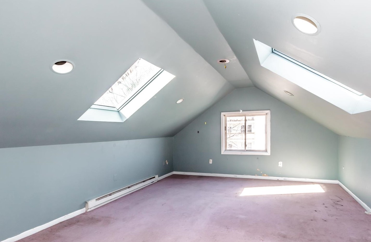 27 Pne St, Manchester NH 03103-5331 exterior