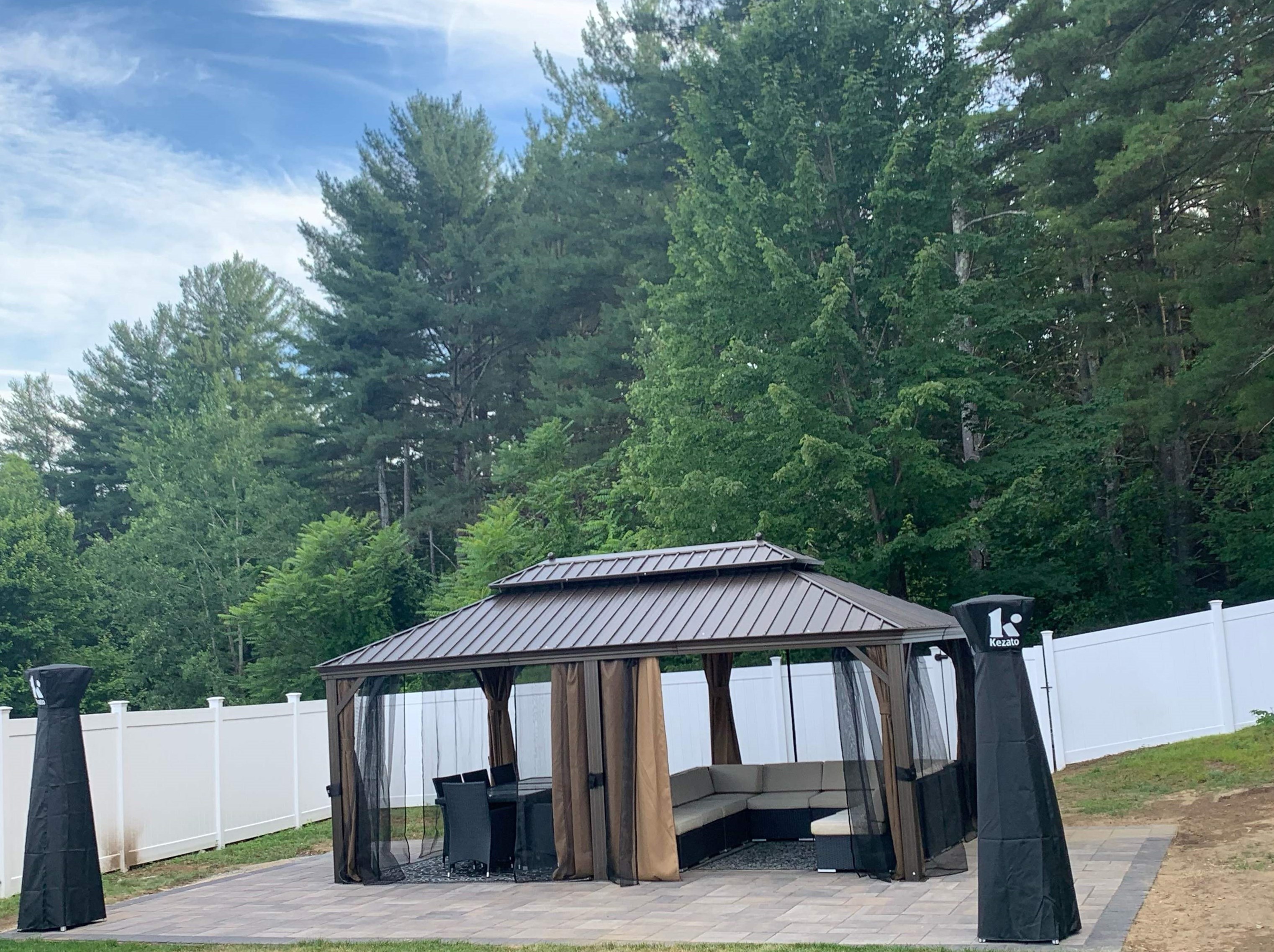 1110 Goffstown Rd, Manchester NH  03102-2359 exterior