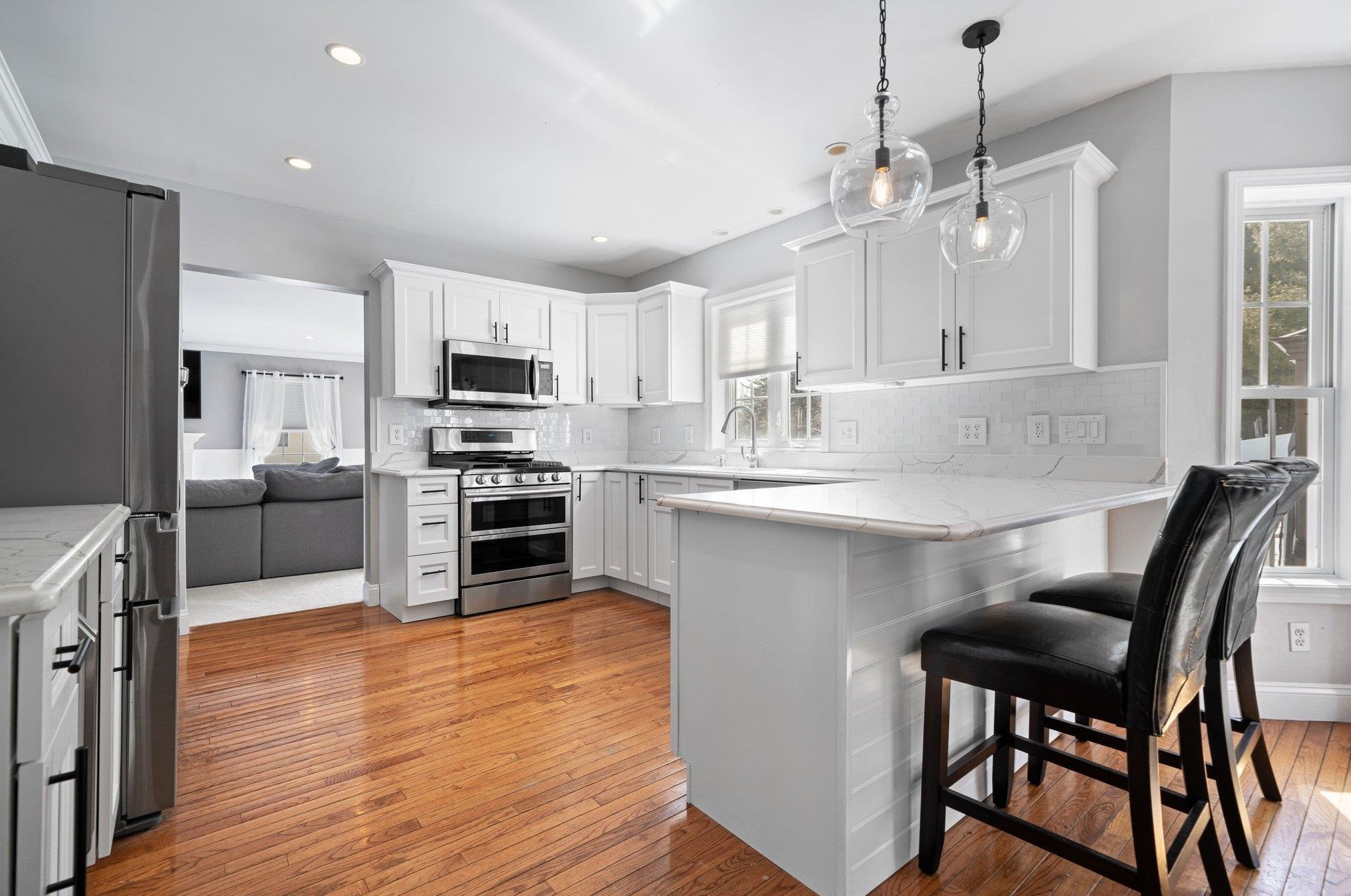 1110 Goffstown Rd, Manchester NH  03102-2359 exterior